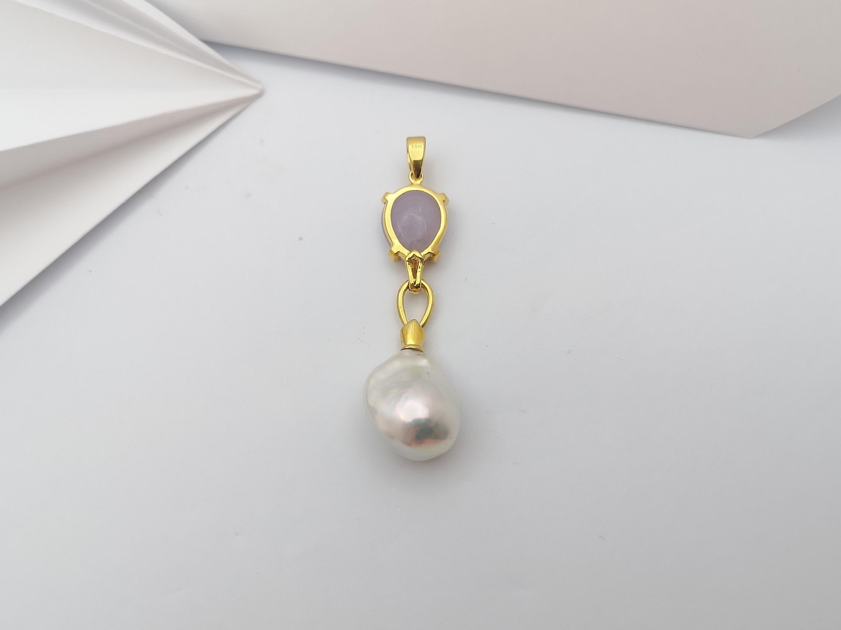 Perla dei mari del sud, giada e ciondolo con diamante incastonati in oro 18 carati in vendita 3