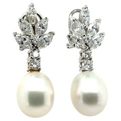 Orecchini con perle dei mari del sud, diamanti rotondi e marquise 4,32 carati
