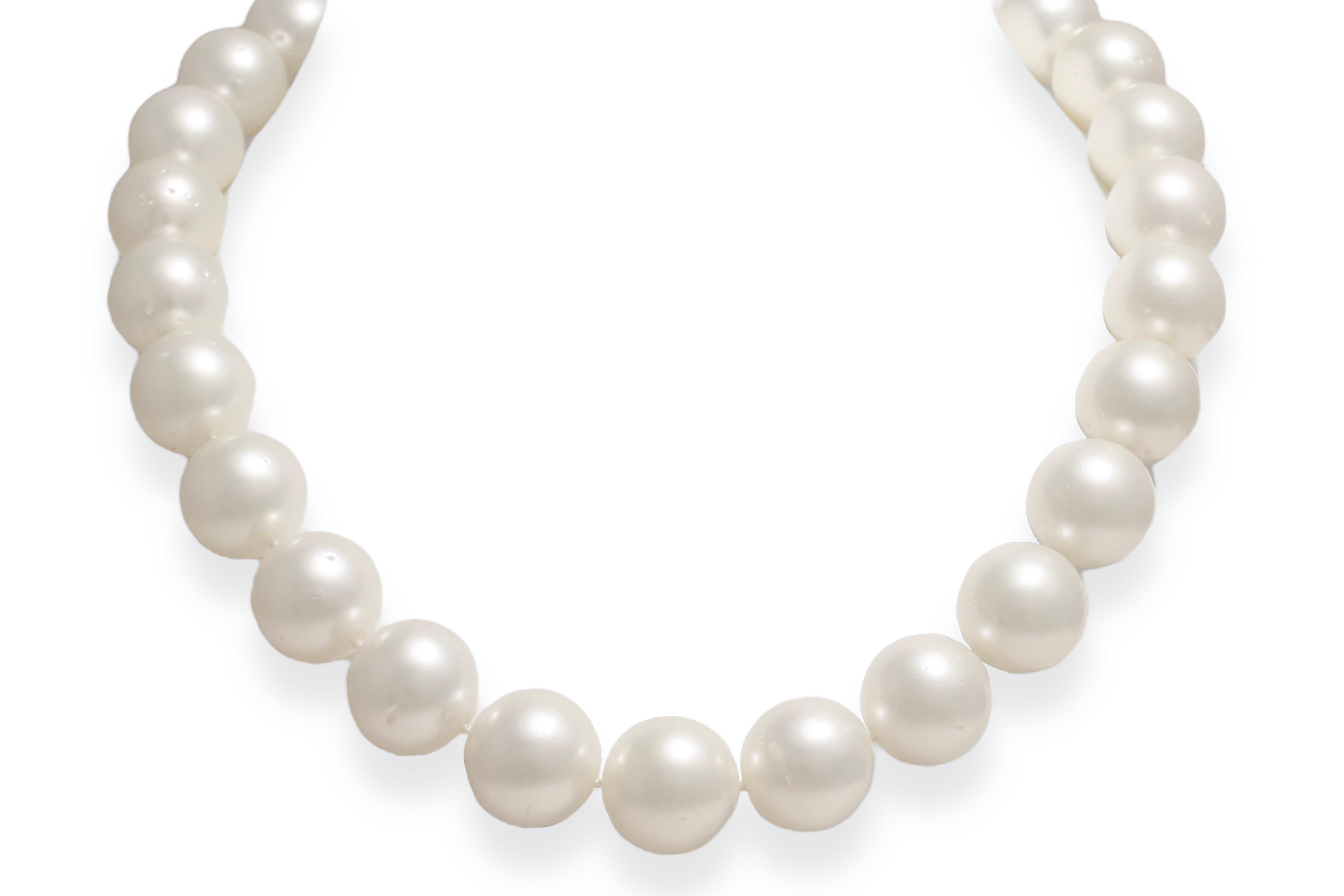 Collier de perles des mers du Sud 18 carats Casier en or blanc 2.28 ct. Diamant 15-16.5mm Unisexe en vente