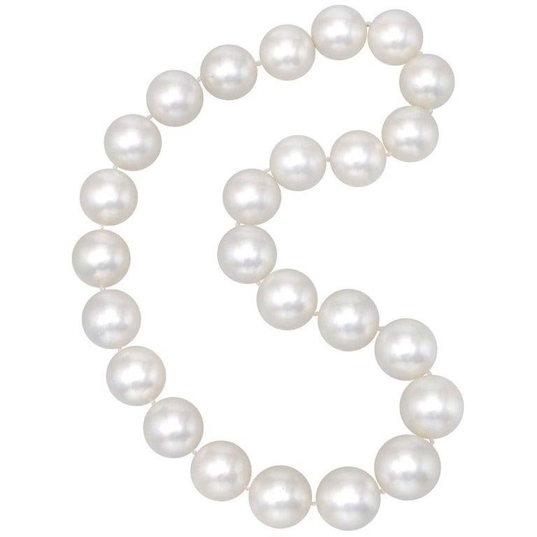 South Sea Pearl Necklace In Excellent Condition In Greenwich, CT