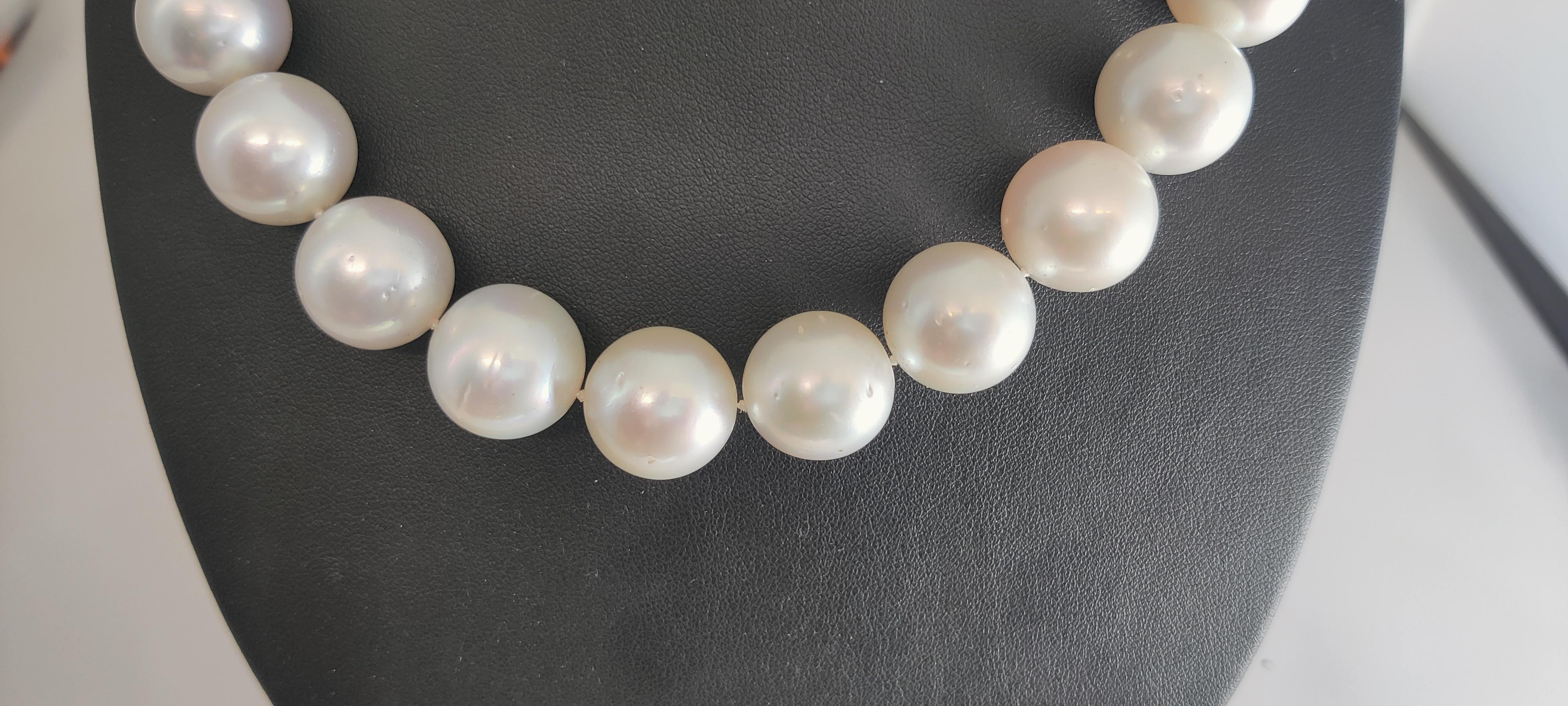 Women's South Sea Pearl Necklace For Sale
