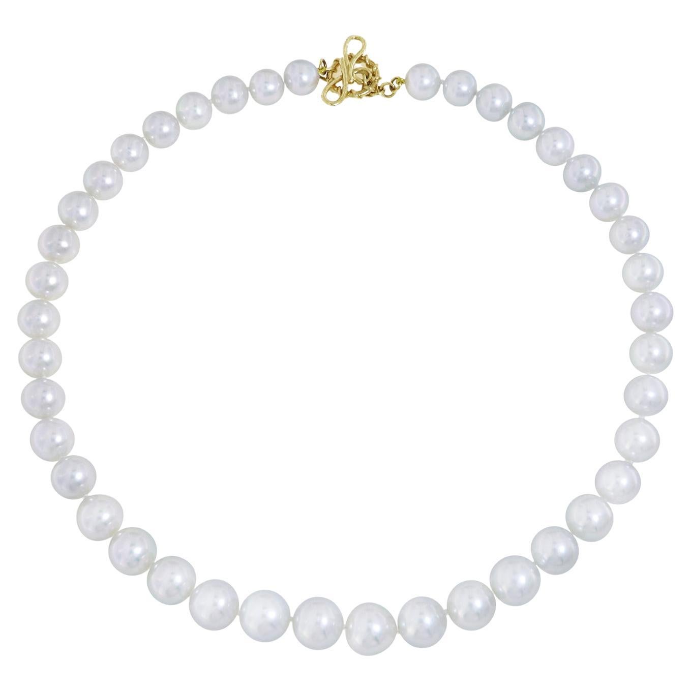 White South Sea Pearl Graduated 18K Yellow Gold Necklace For Sale