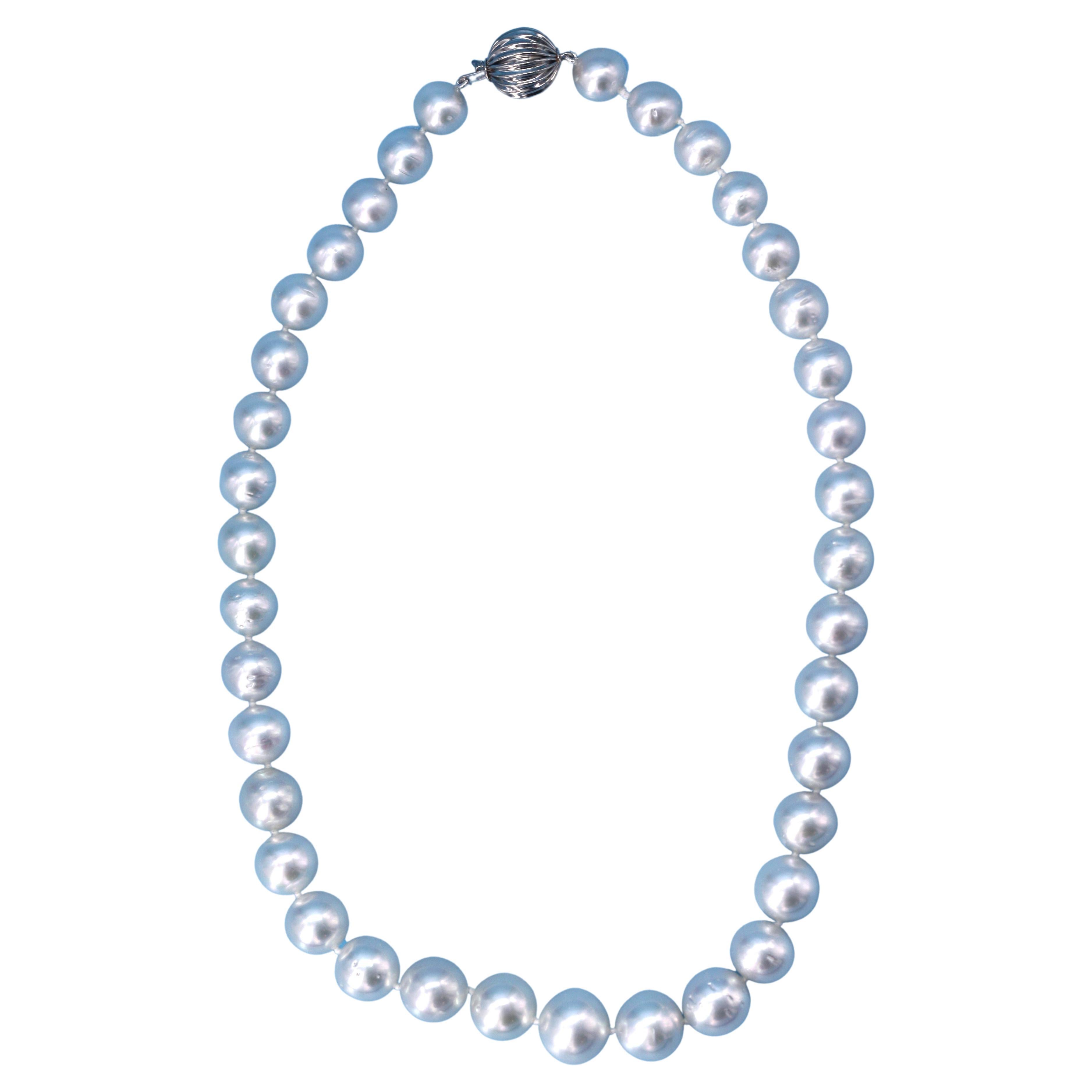 Black South Sea Pearl Necklace with Diamonds For Sale at 1stDibs