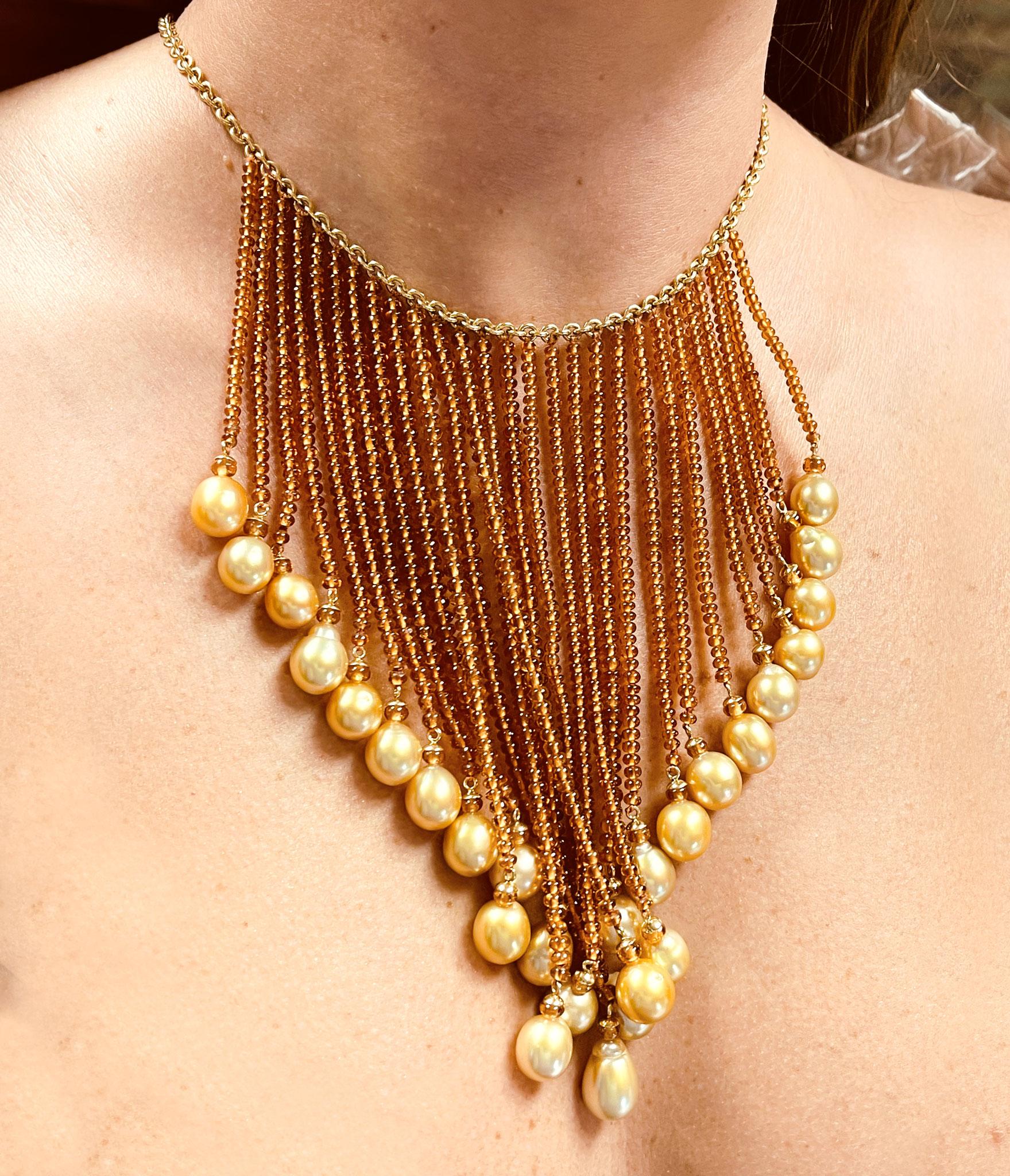 South Sea Pearls = 10-11 mm
Gemstones: Fine Citrine
Metal: 18K Gold
Made in Italy
Length: 16 inches