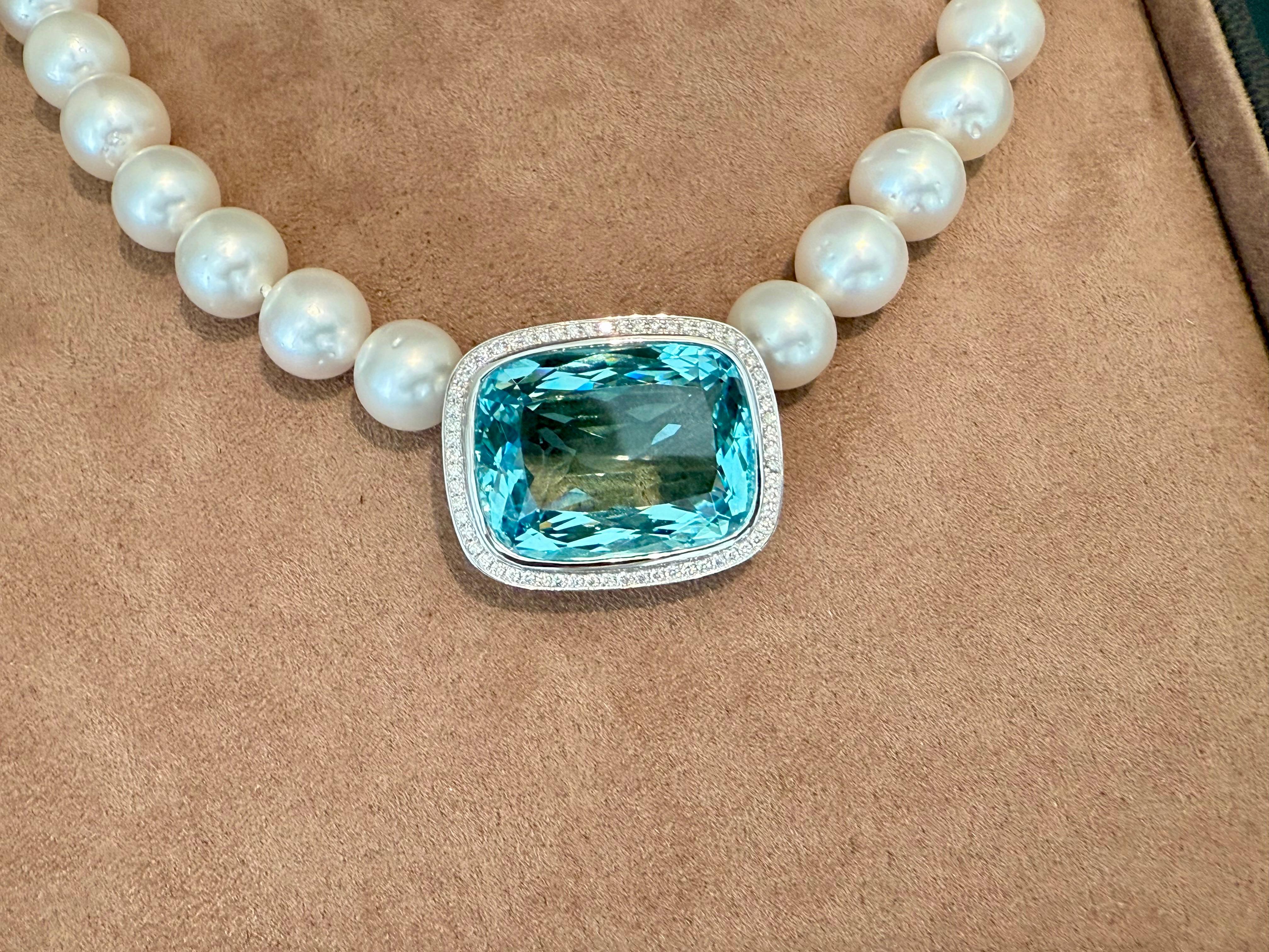 Taglio misto Perla dei mari del sud  Collana con  Ciondolo con diamante e acquamarina in oro bianco 18 K. in vendita