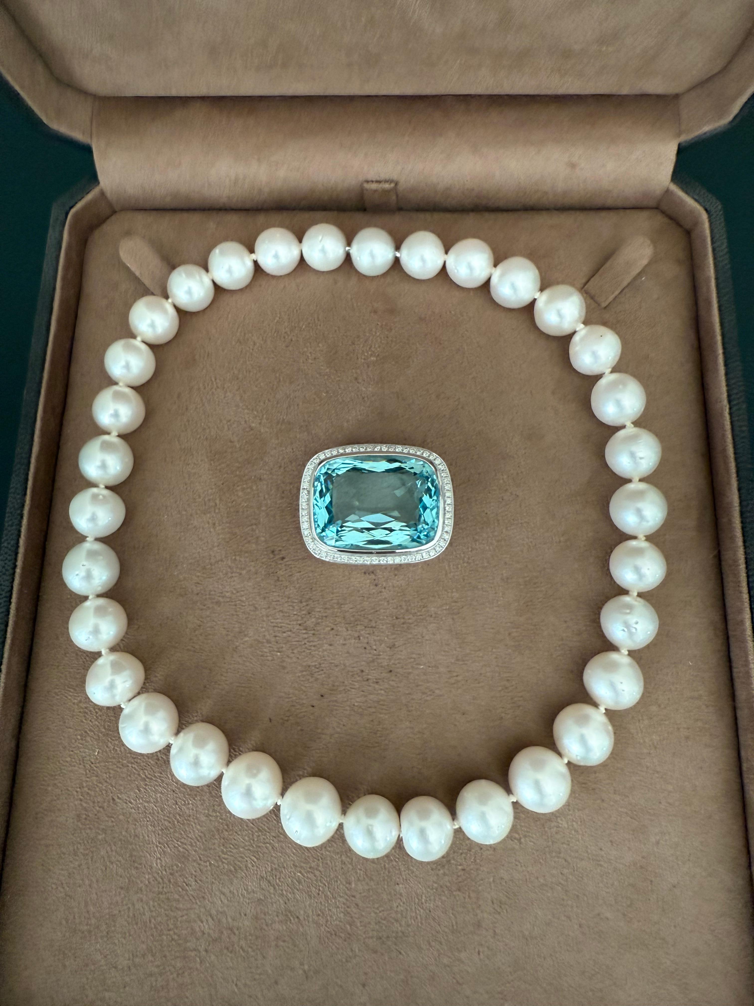 Perla dei mari del sud  Collana con  Ciondolo con diamante e acquamarina in oro bianco 18 K. in vendita 3