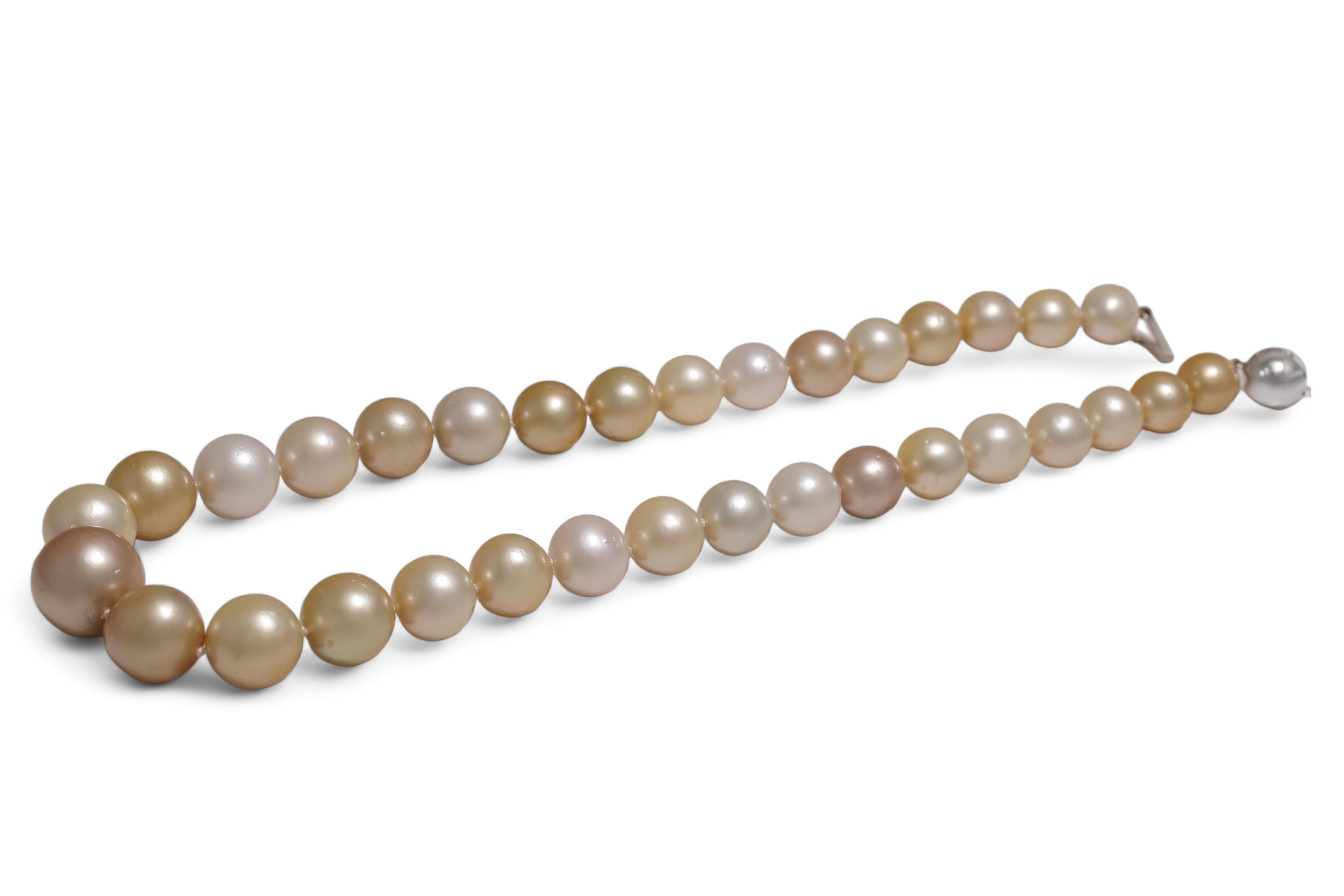 South Sea Pearl Necklace With 18 kt. White Gold Locker wi& Diamonds 11-17mm For Sale 1