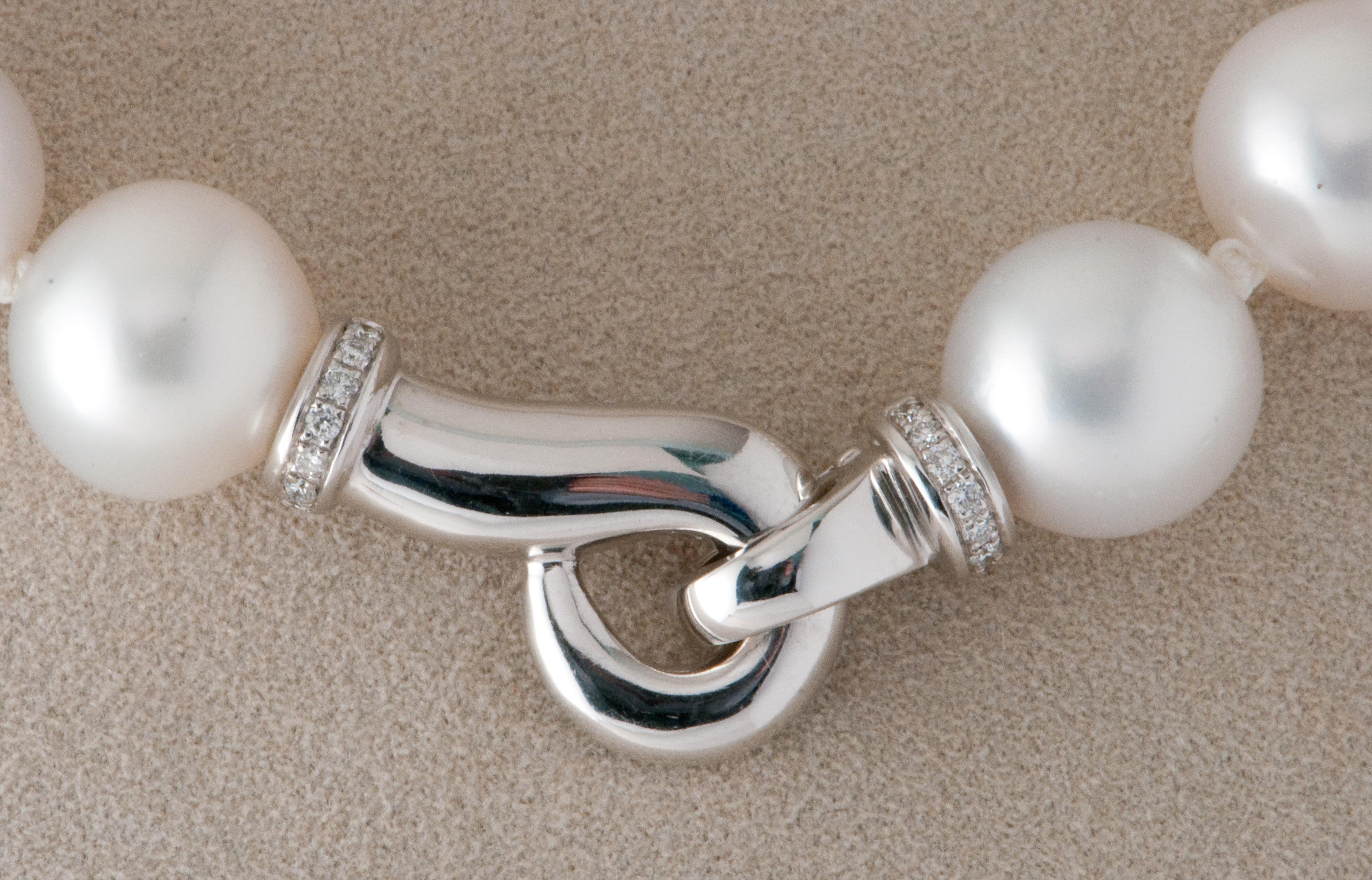 South Sea Pearl Necklace with Claps Diamonds on White Gold 18 Karat 2