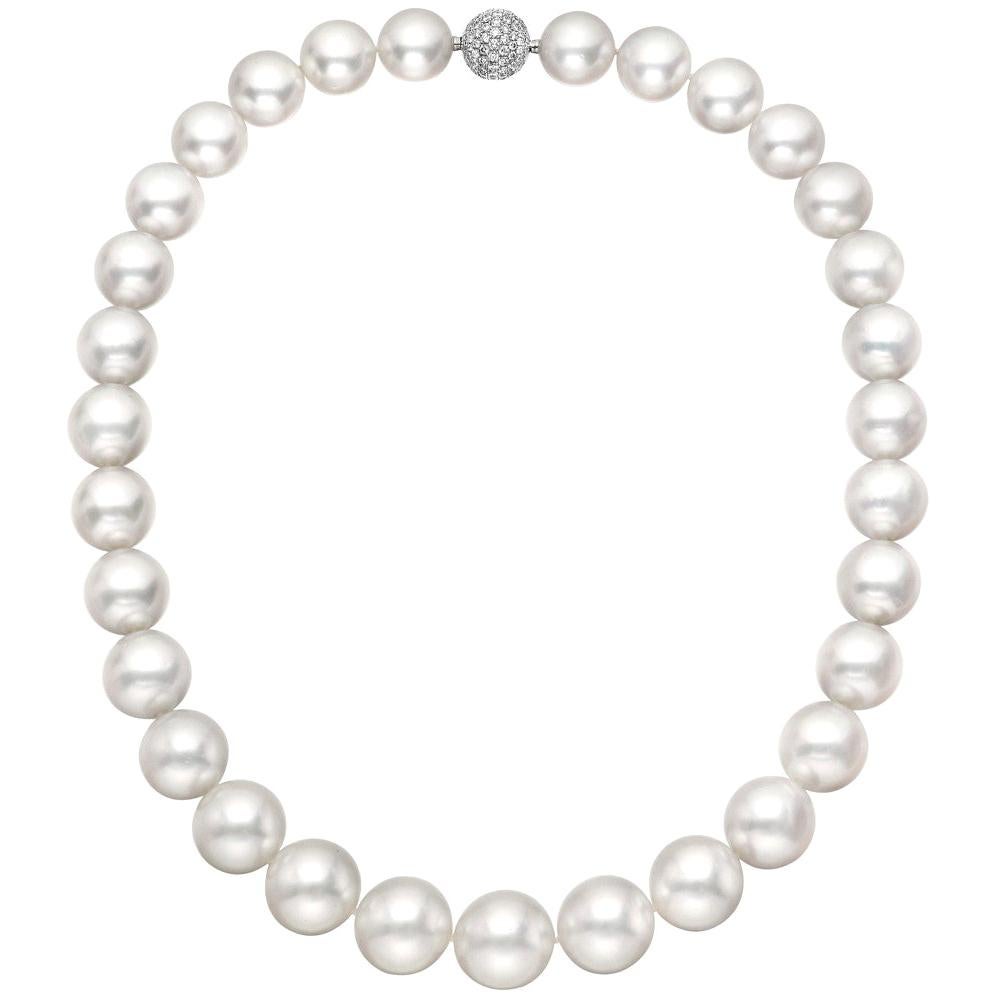 South Sea Pearl Necklace with Pavé Diamond Clasp For Sale at 1stDibs