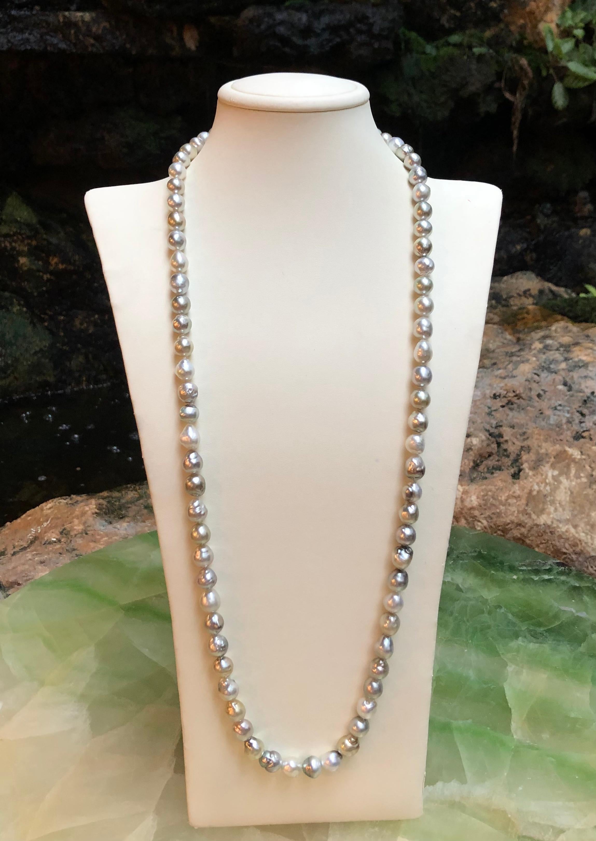 South Sea Pearl Opera Necklace with 18 Karat White Gold Clasp For Sale 3