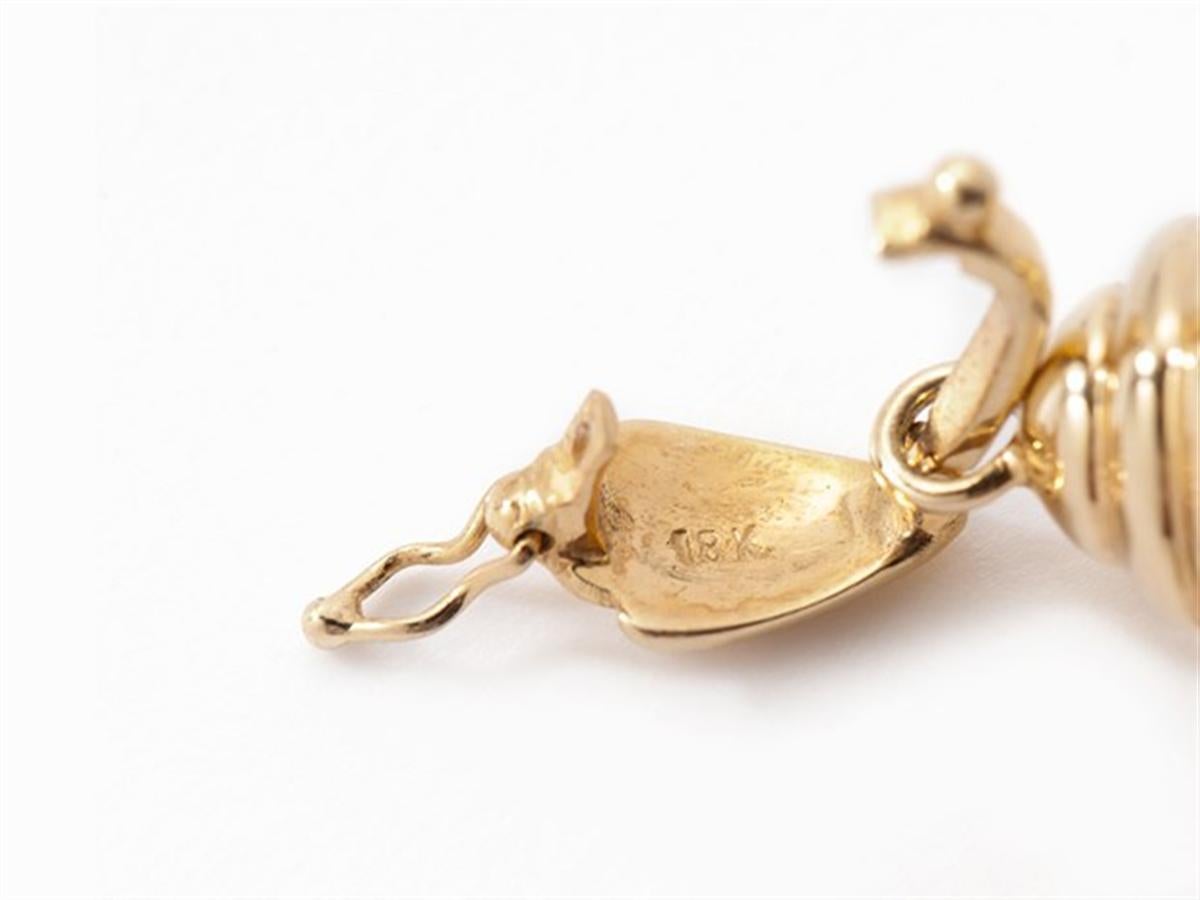 South Sea Pearl Pendant with Clip, 18 Karat Gold In Good Condition In Bad Kissingen, DE