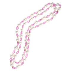 Collier de perles des mers du Sud, de saphirs roses, de diamants et de rondelles en or