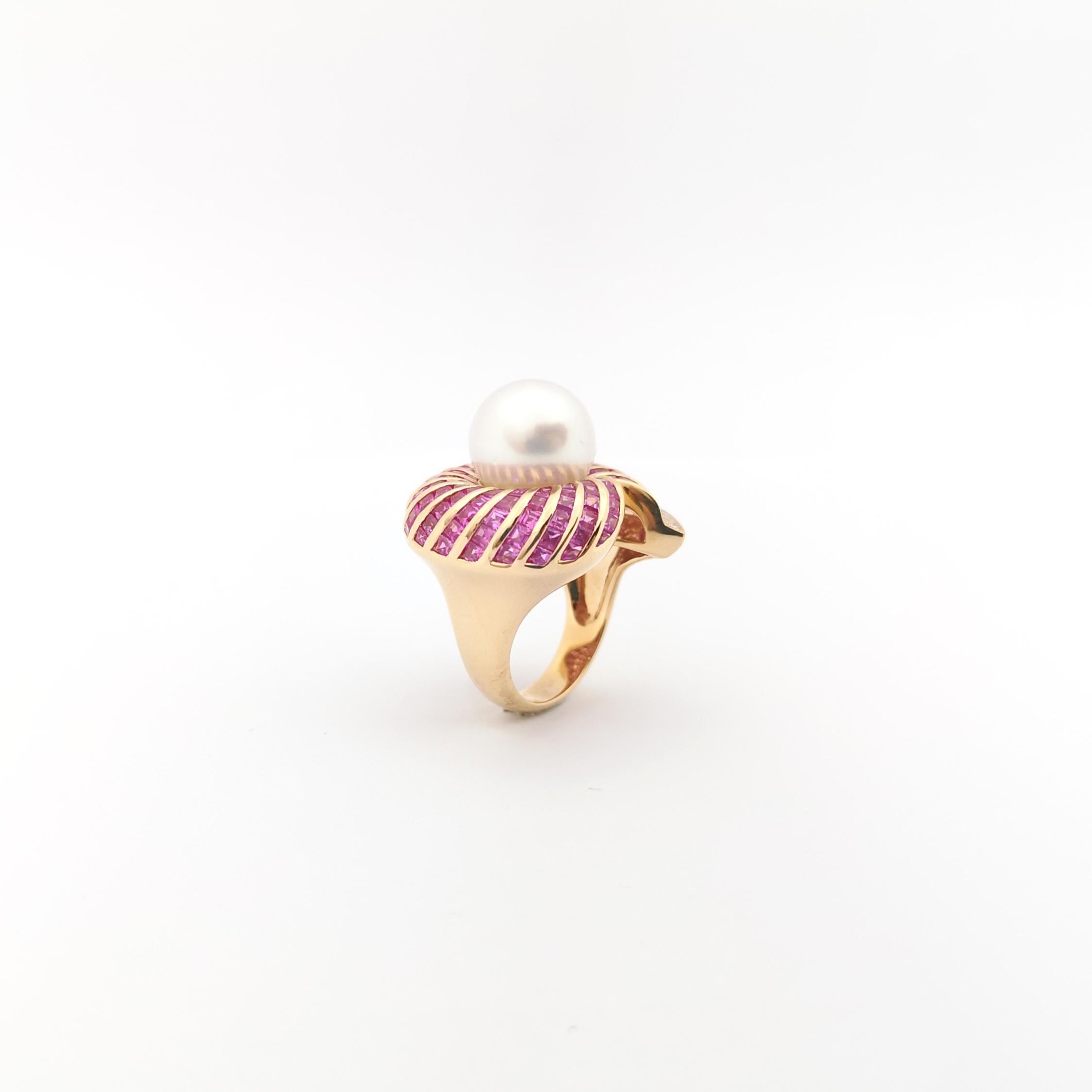 South Sea Pearl, Pink Sapphire and Diamond Ring set in 18K Rose Gold Settings For Sale 7