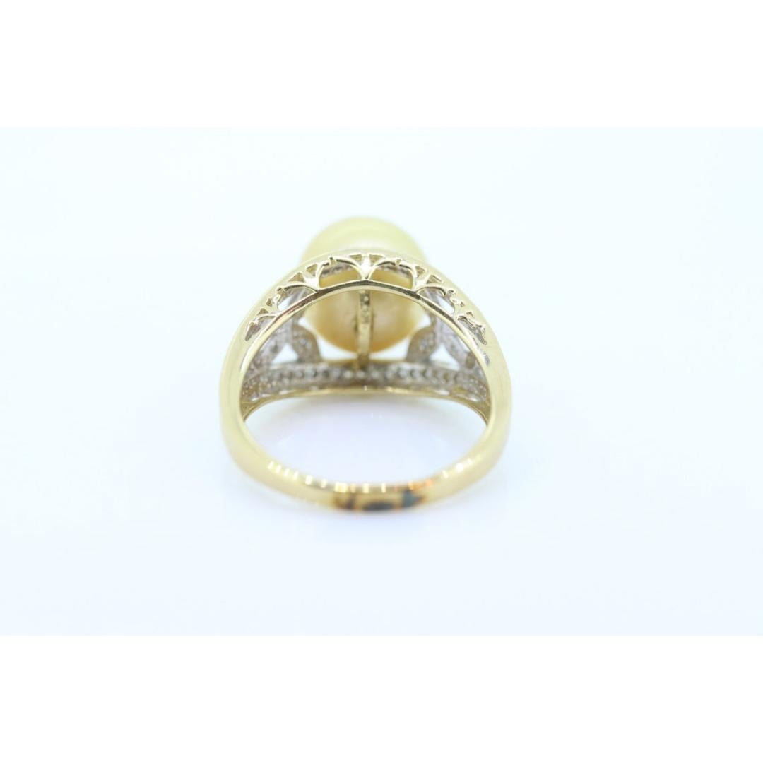 South Sea Pearl ring. 14k Gold South Sear Pearl and diamond ring. Large South For Sale 6