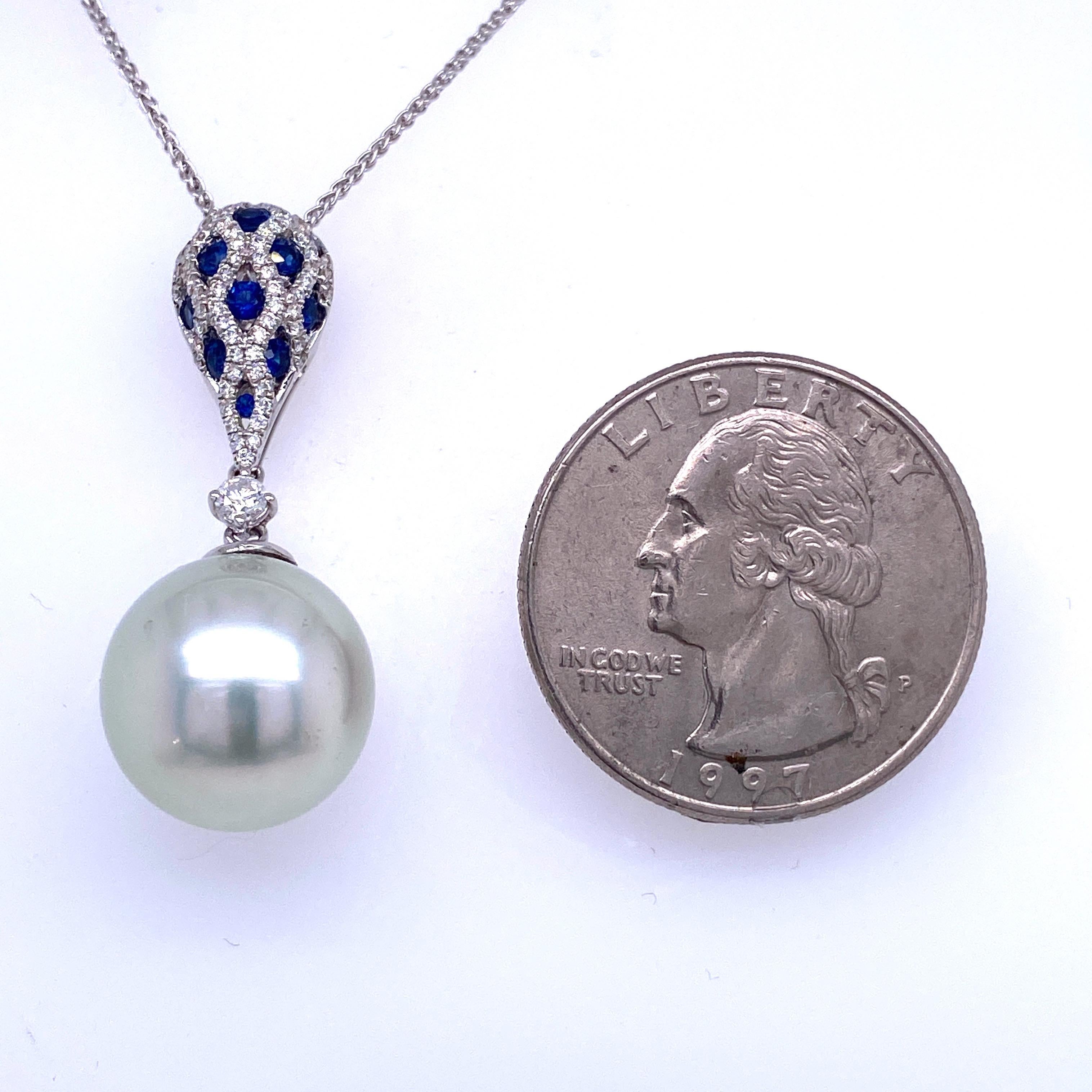 Round Cut South Sea Pearl Sapphire Diamond Pendant Necklace 0.64 Carat 18 Karat White Gold For Sale