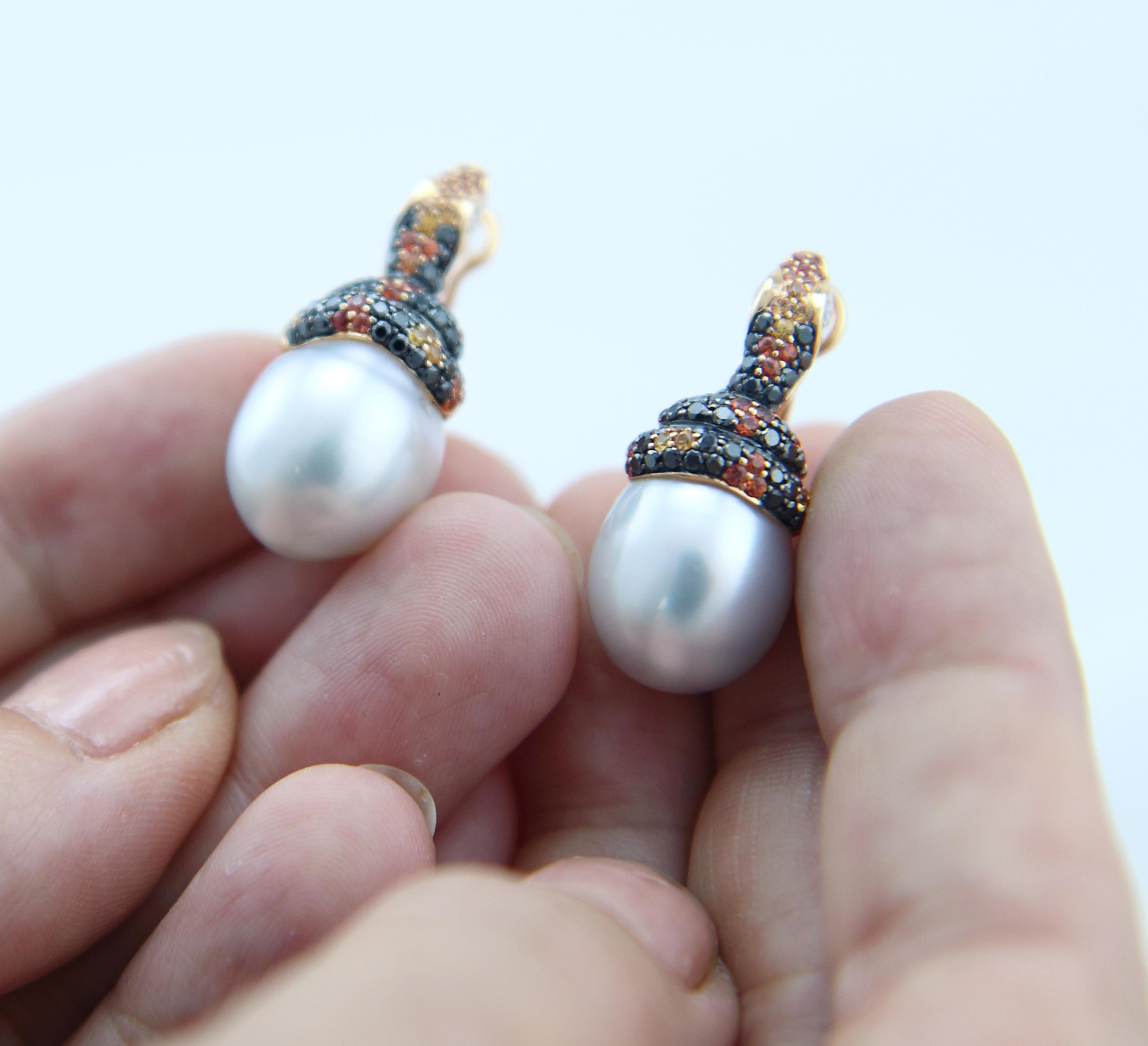 South Sea Pearl, Sapphire, Diamond, Snake Earrings In New Condition For Sale In Bangkok, TH