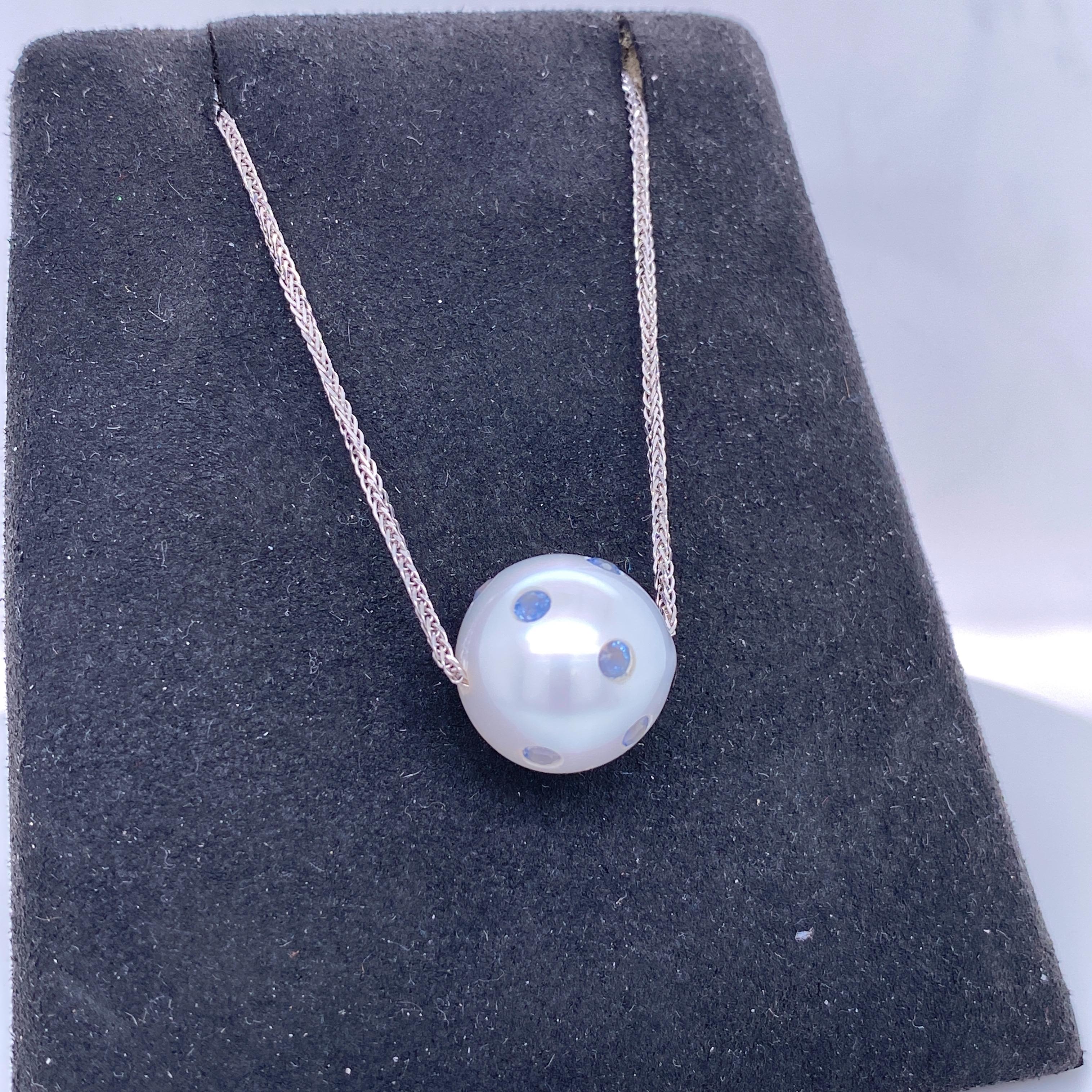 Contemporary South Sea Pearl Sapphire Slide Necklace 0.60 Carat 18 Karat White Gold For Sale