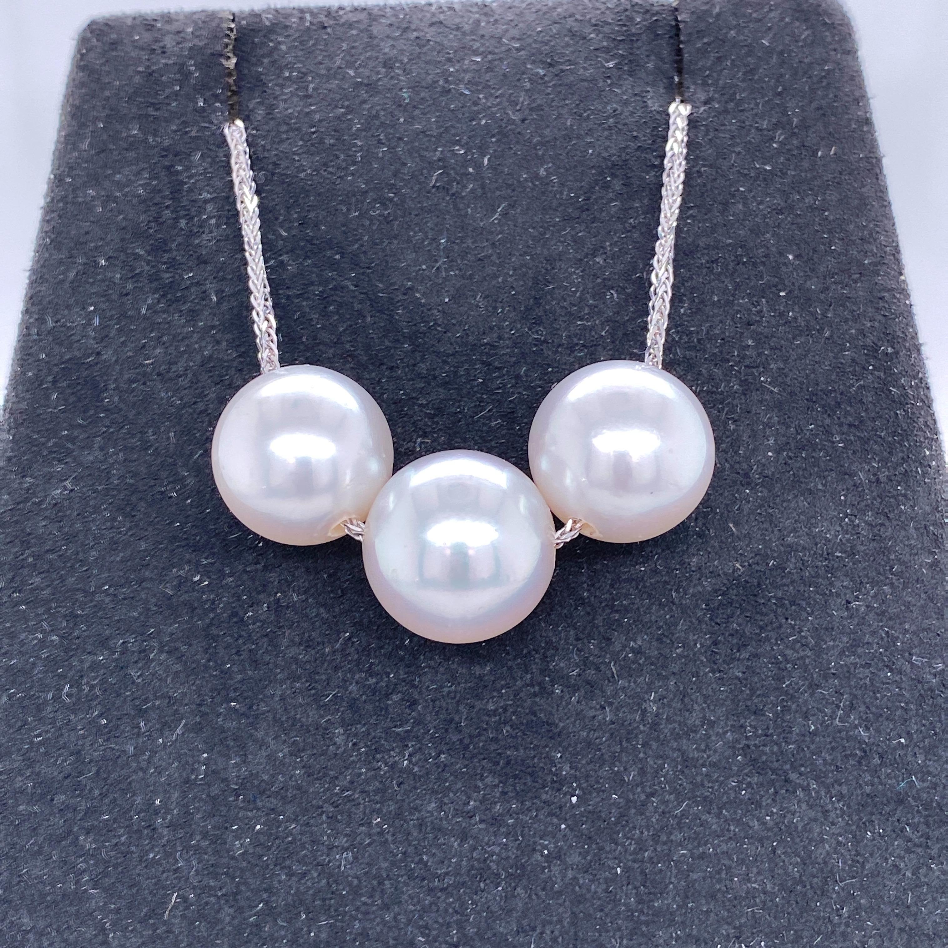 Round Cut South Sea Pearl Sliding Necklace 18 Karat White Gold For Sale