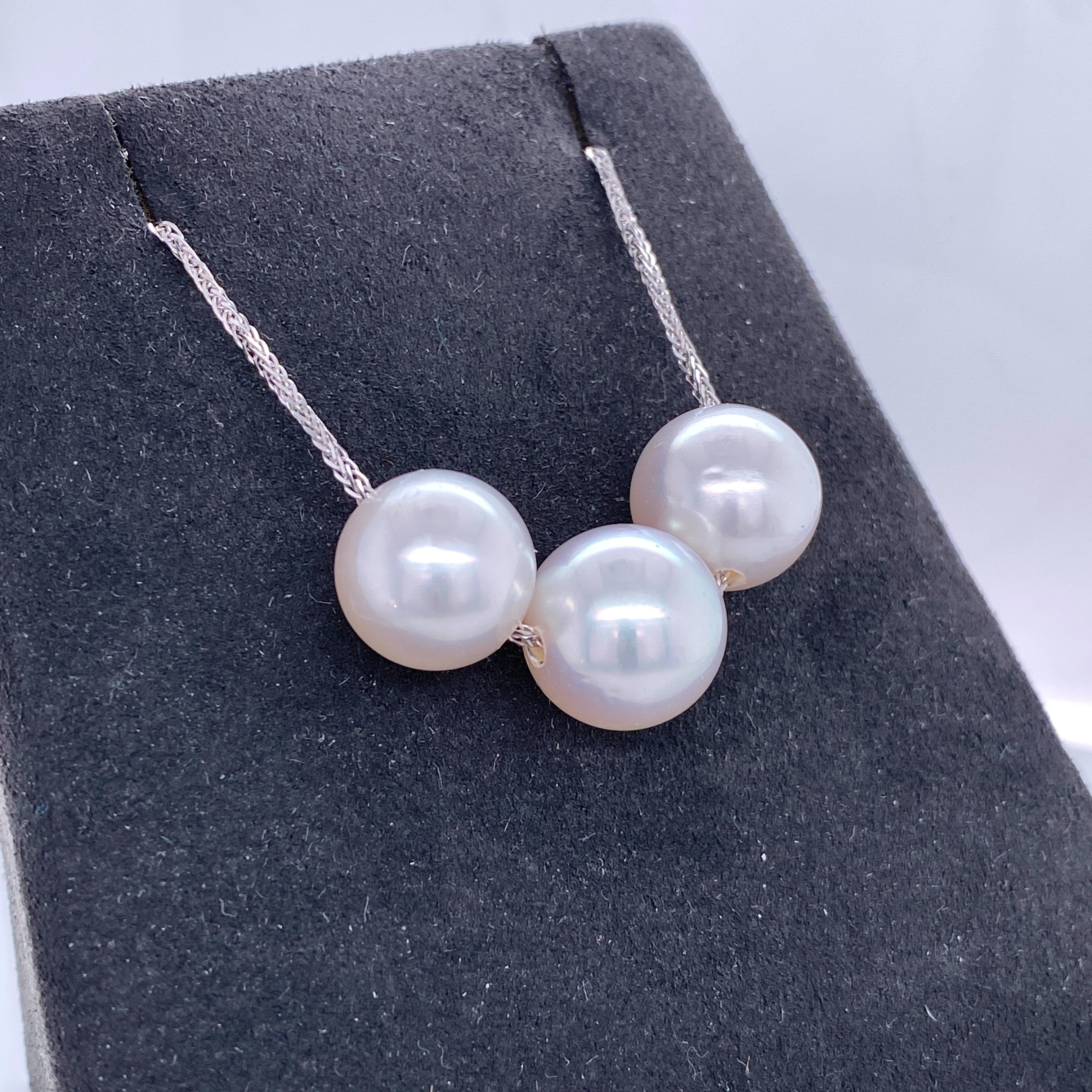 Women's South Sea Pearl Sliding Necklace 18 Karat White Gold For Sale