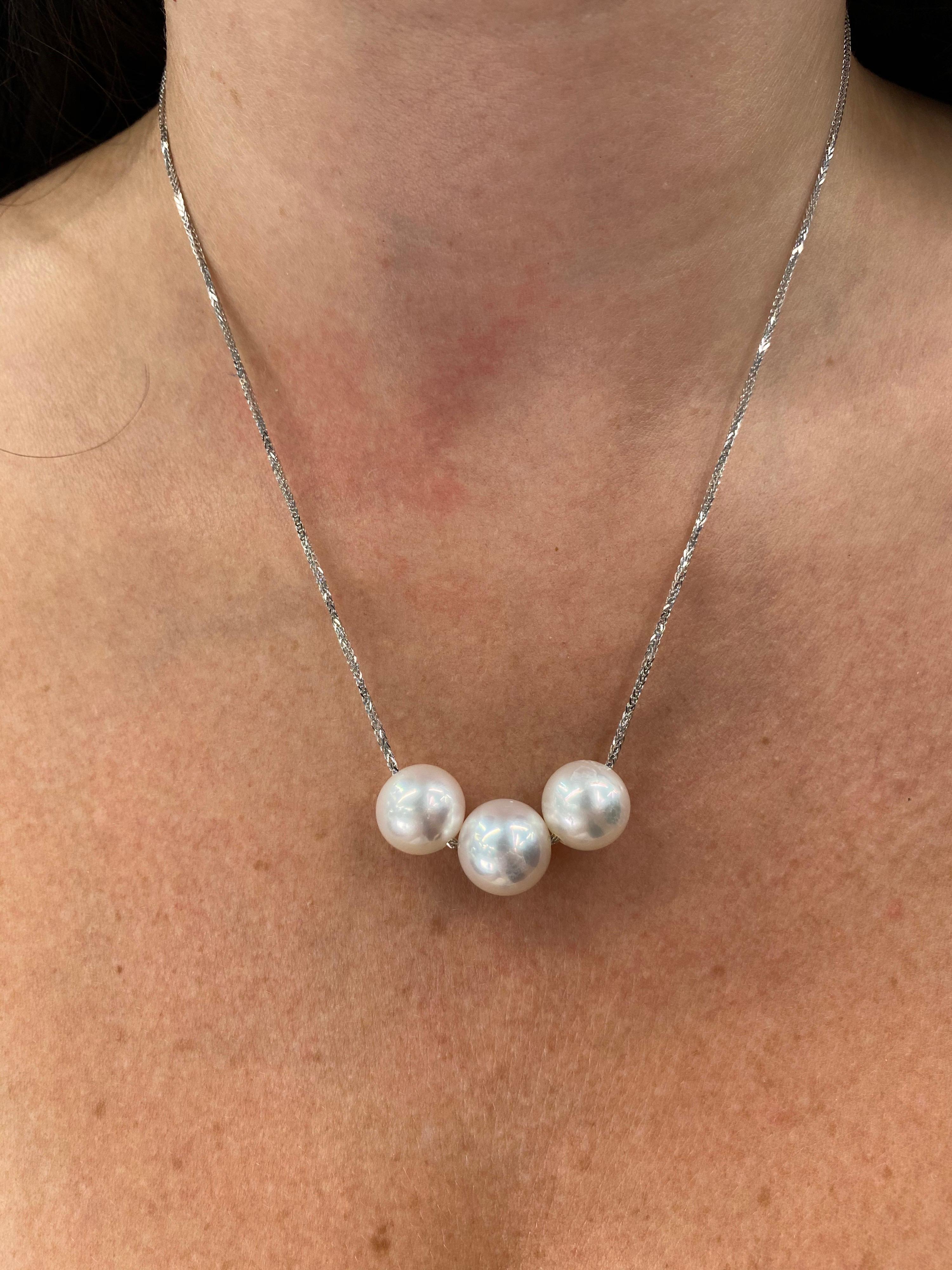 South Sea Pearl Sliding Necklace 18 Karat White Gold For Sale 1