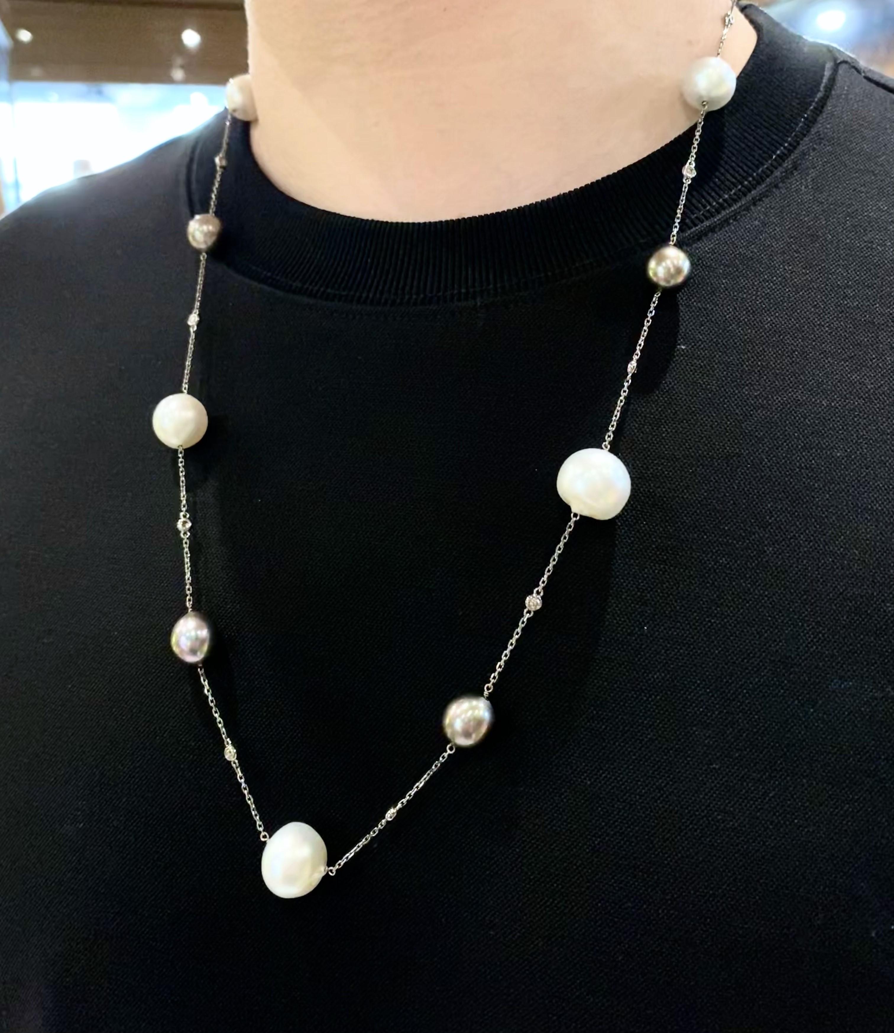 Modern South Sea Pearl, Tahitian Pearl & Diamond Necklace, 18K Gold, Austy Lee For Sale