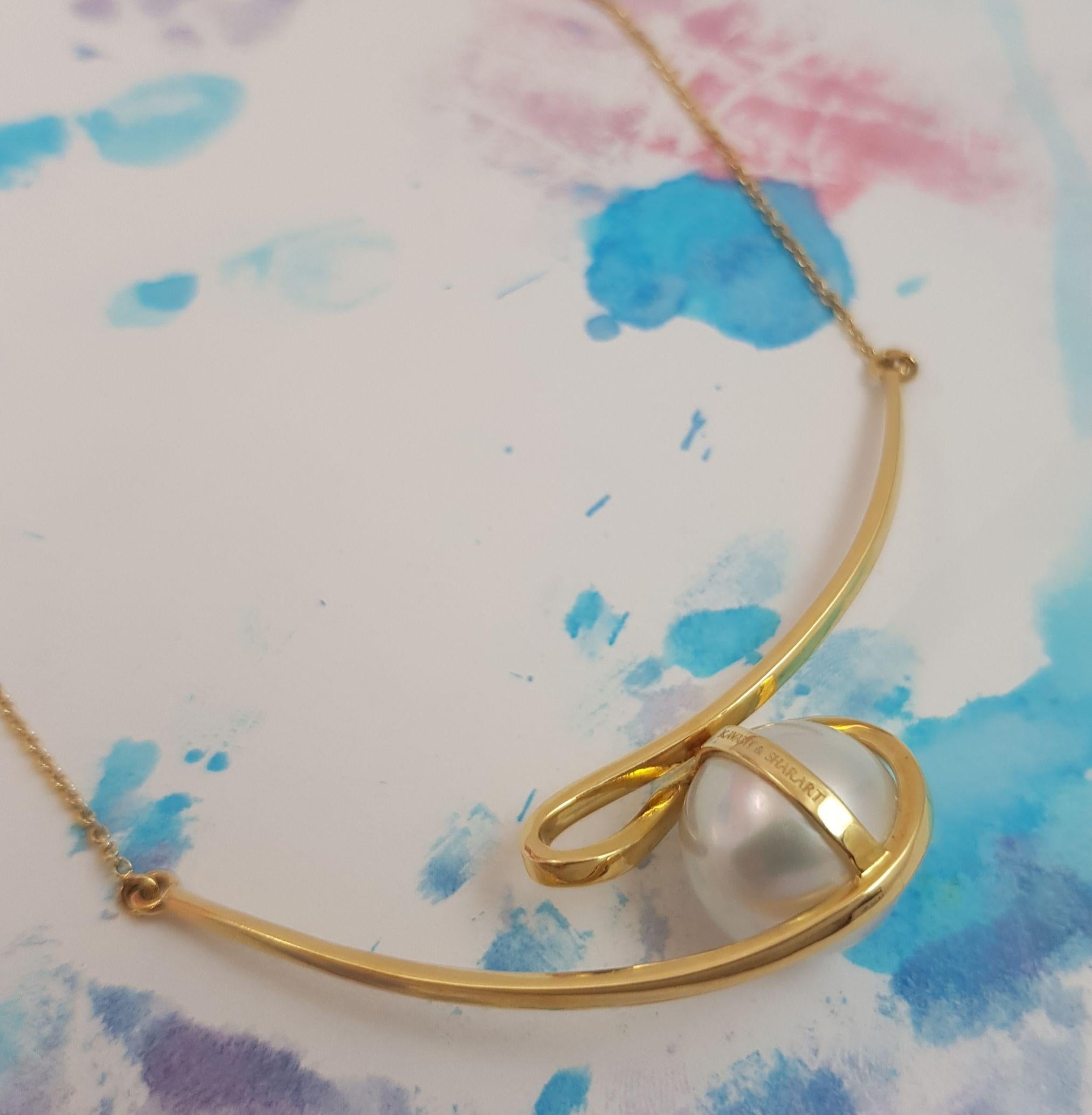 Uncut South Sea Pearl Talay Silhouette Necklace set in 18K Gold Settings For Sale