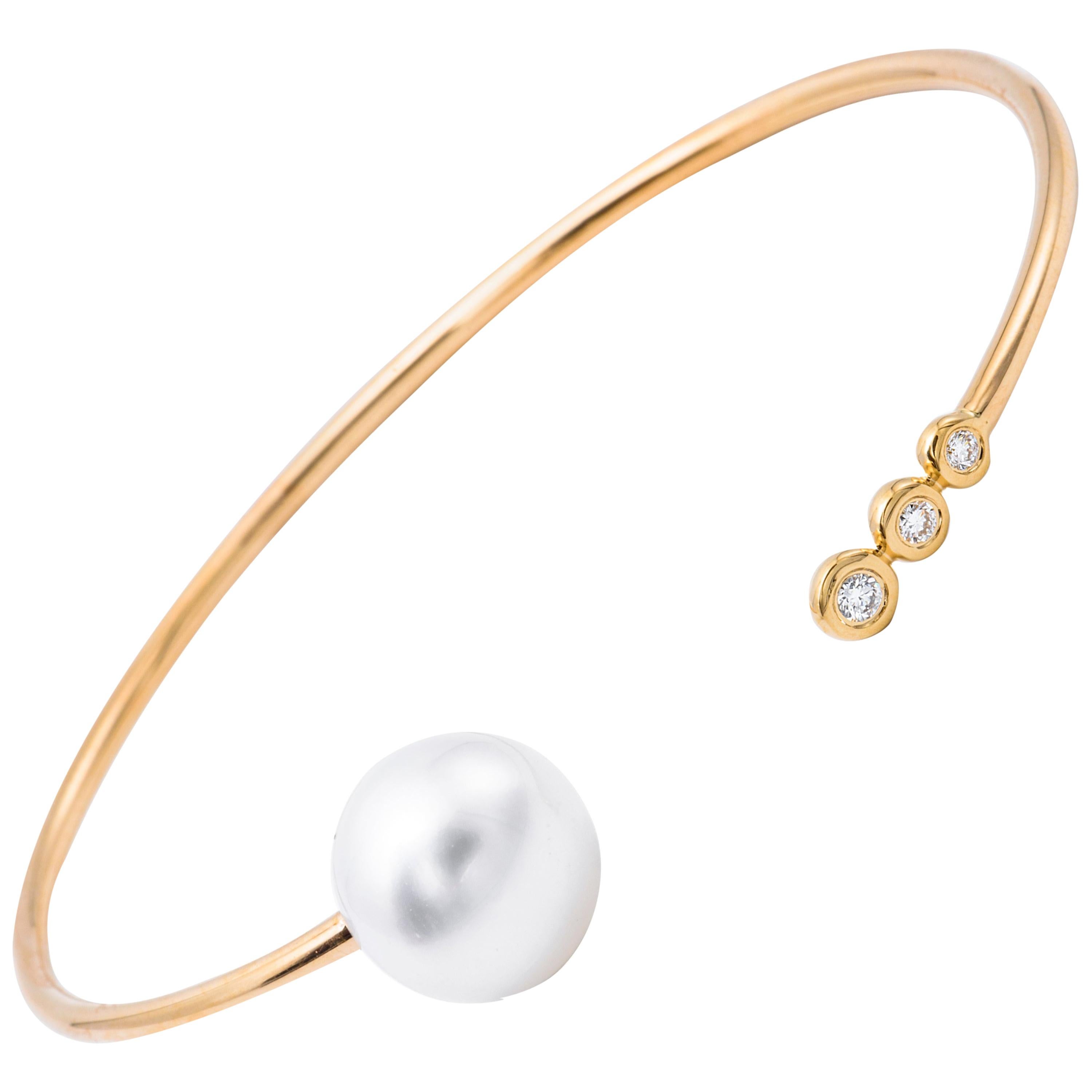 South Sea Pearl Three Diamonds Bangle Bracelet 0.10 Carat 18 Karat Yellow Gold For Sale