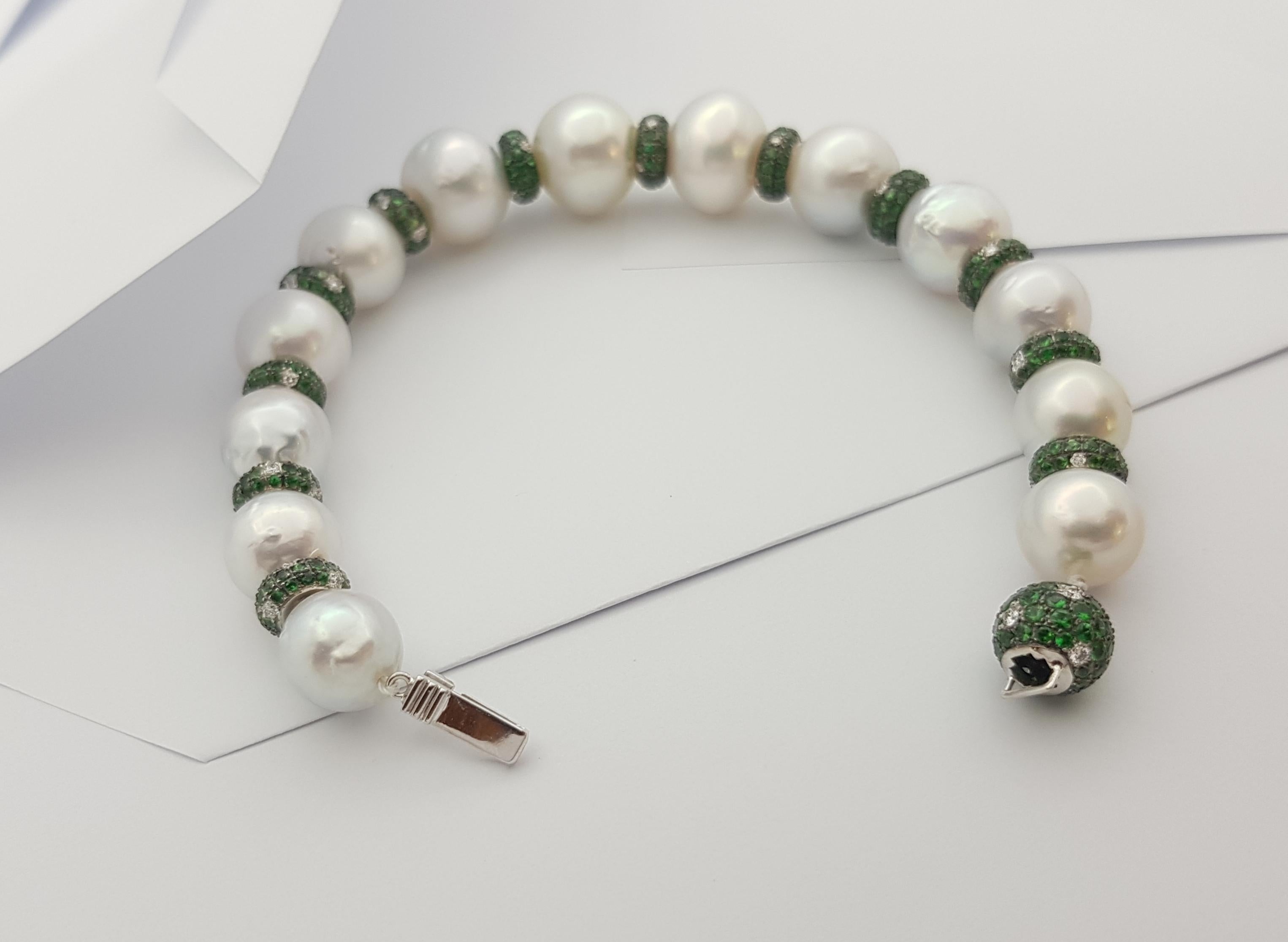South Sea Pearl, Tsavorite and Diamond Bracelet in 18 Karat White Gold Settings For Sale 5
