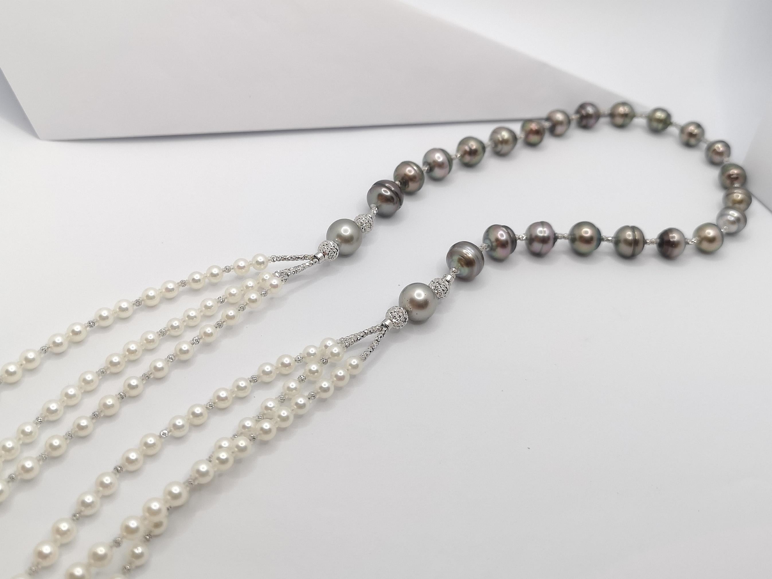 South Sea Pearl with Akoya Pearl Necklace Set in 18 Karat White Gold Settings In New Condition For Sale In Bangkok, TH
