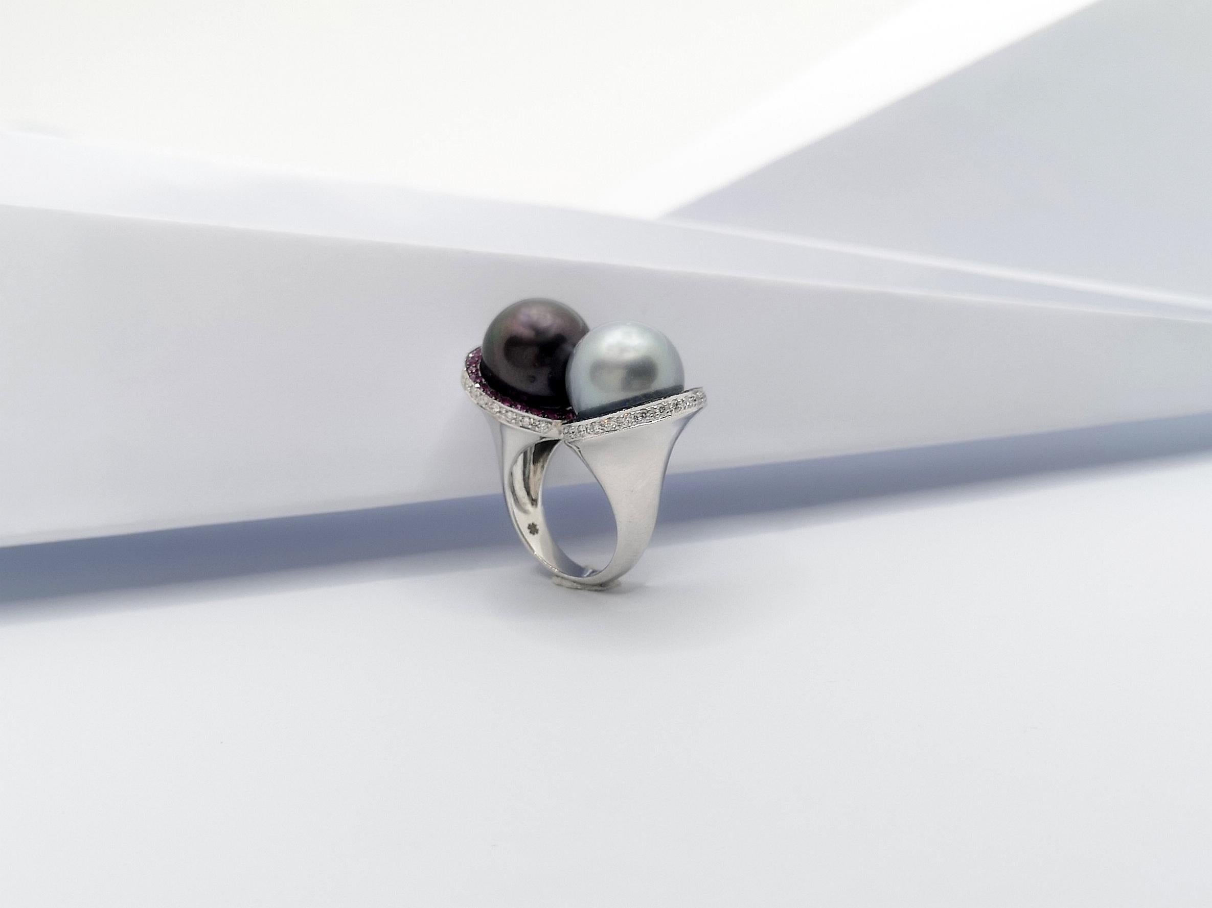 South Sea Pearl with Blue Sapphire, Pink Sapphire Ring in 18 Karat White Gold For Sale 5