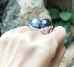 Bague en or blanc 18 carats avec perle des mers du Sud et saphir bleu, saphir rose