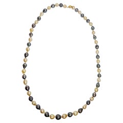 South Sea Pearl with Diamond 0.01 Carat in 18 Karat Gold Lock