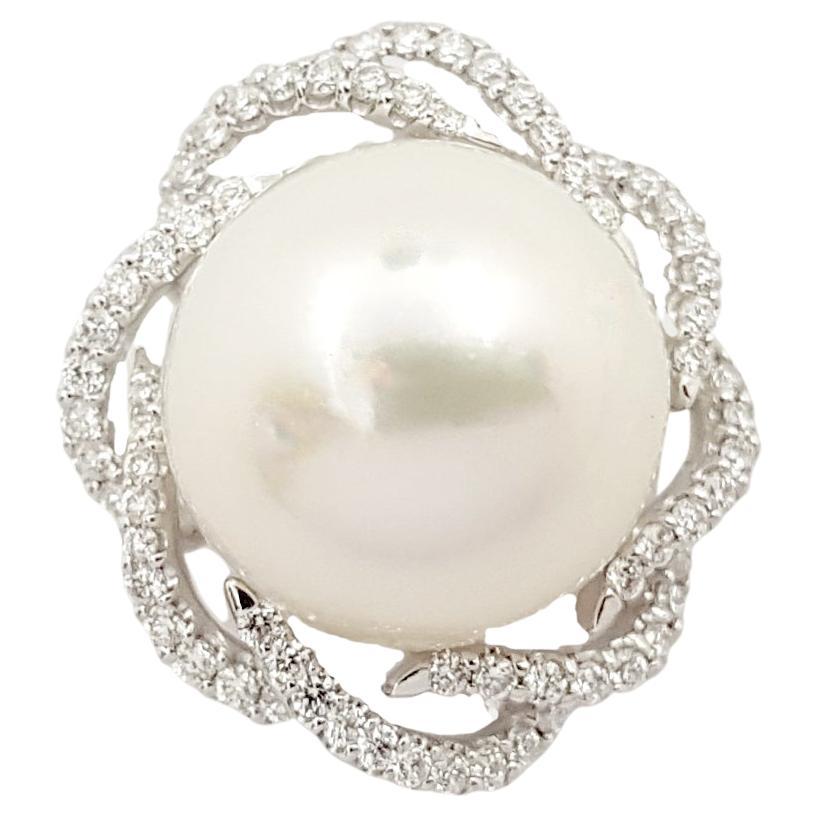 South Sea Pearl with Diamond 0.50 carat Pendant set in 18K White Gold Settings For Sale