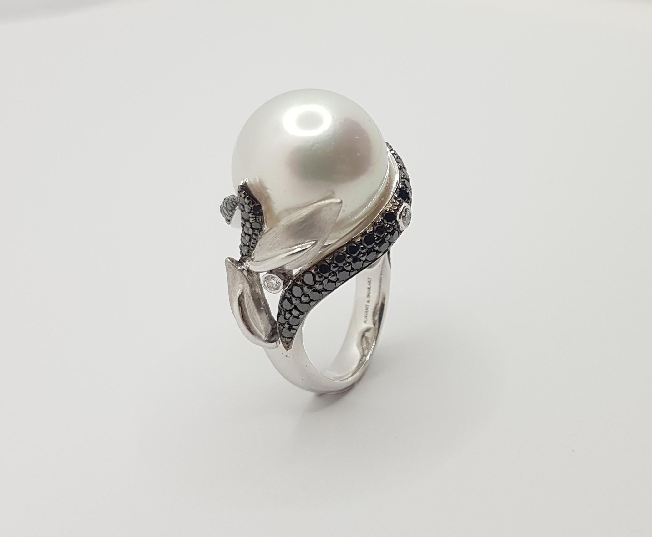 South Sea Pearl with Diamond and Black Diamond Ring Set in 18 Karat White Gold For Sale 2