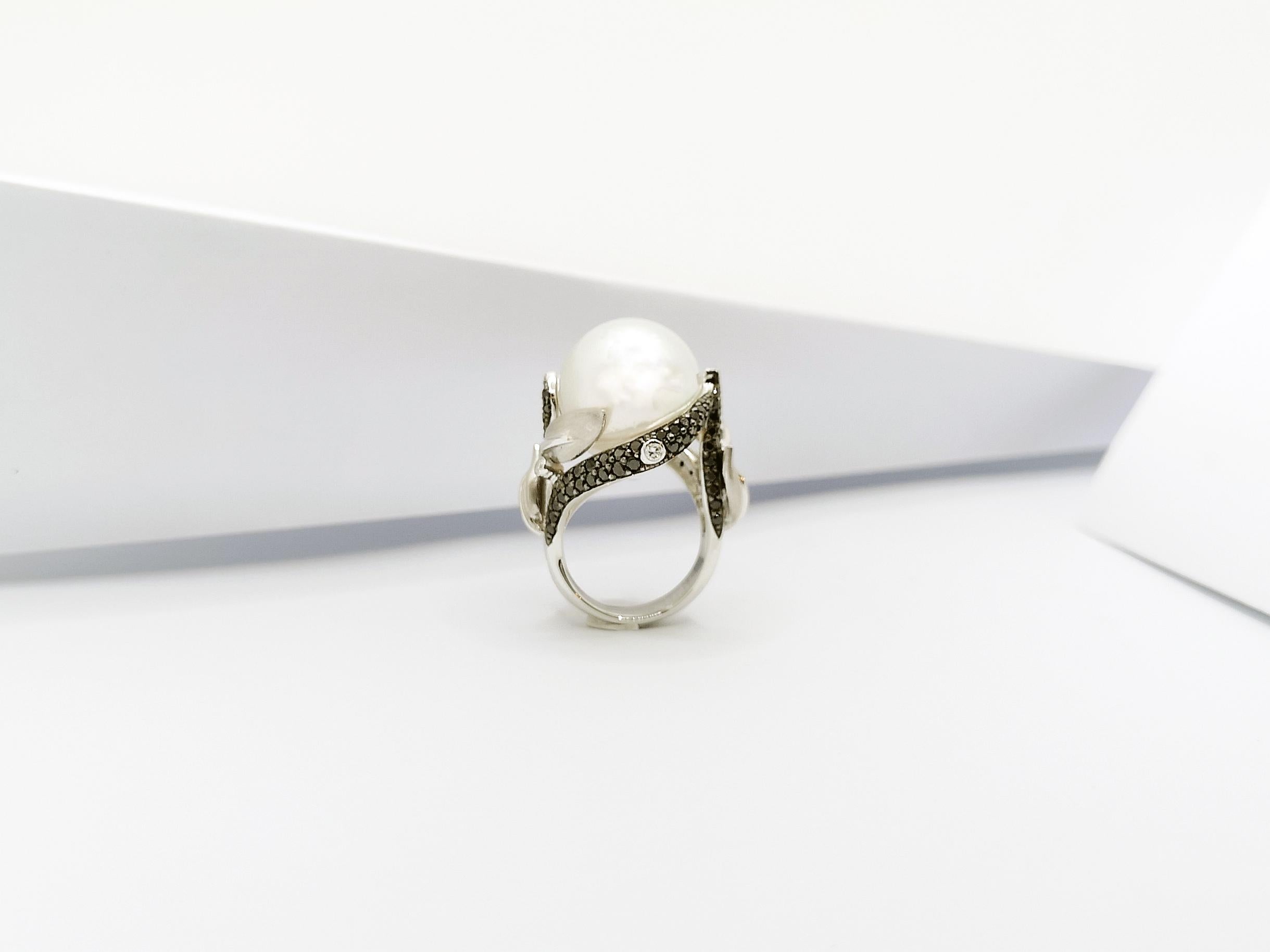 South Sea Pearl with Diamond and Black Diamond Ring Set in 18 Karat White Gold For Sale 6