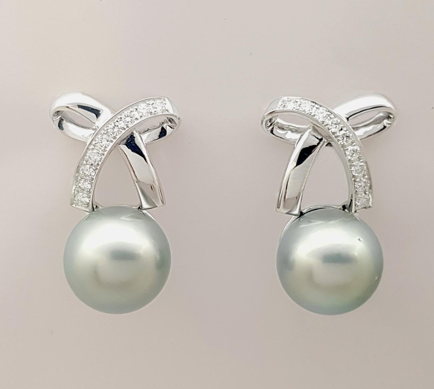 Südseeperlen-Ohrringe mit Diamantschleife in 18 Karat Weißgold-Fassungen gefasst (Zeitgenössisch) im Angebot