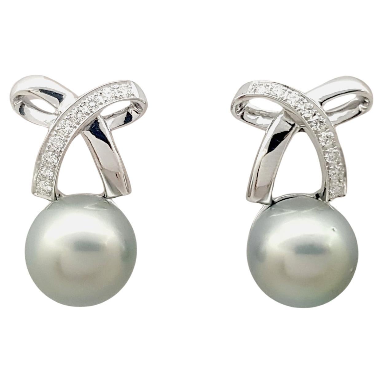 Südseeperlen-Ohrringe mit Diamantschleife in 18 Karat Weißgold-Fassungen gefasst im Angebot