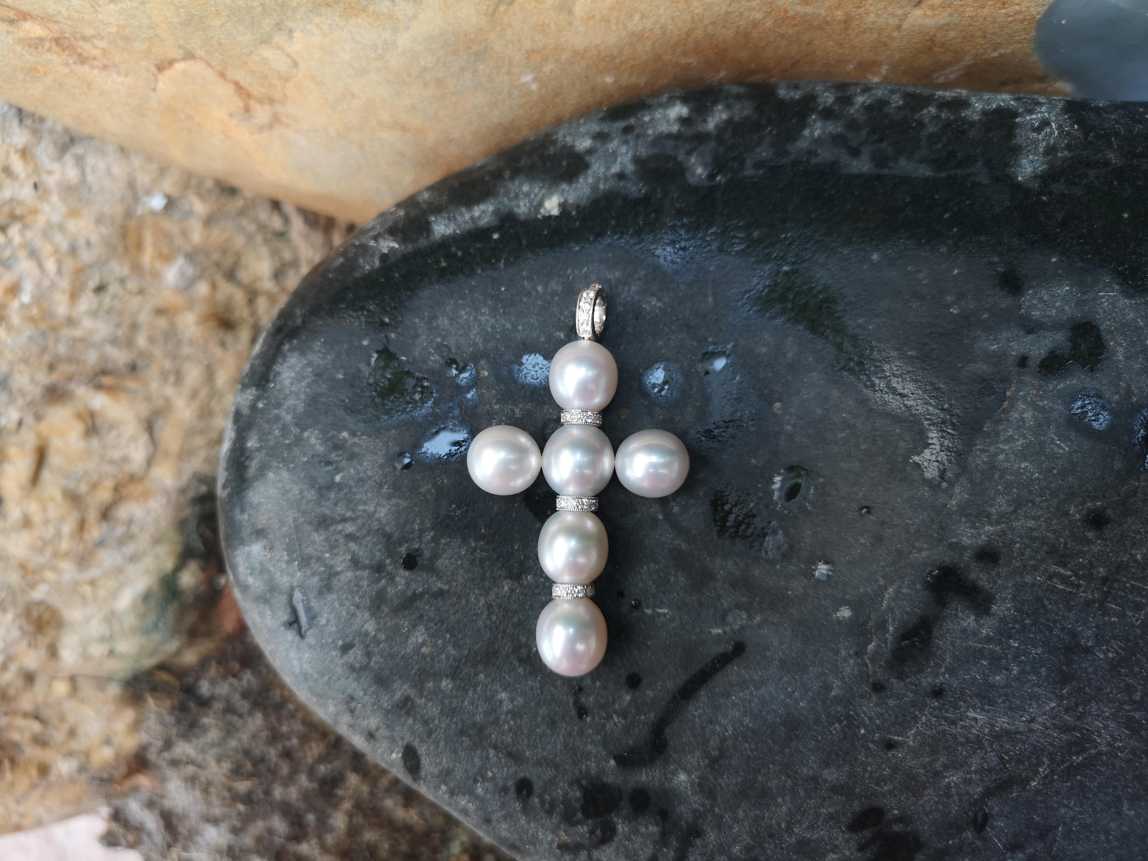 Women's South Sea Pearl with Diamond Cross Pendant Set in 18 Karat White Gold Settings