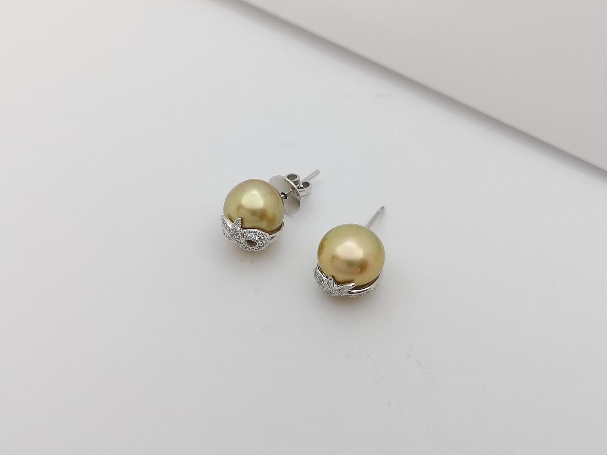 South Sea Pearl with Diamond Earrings Set in 18 Karat White Gold Settings For Sale 2