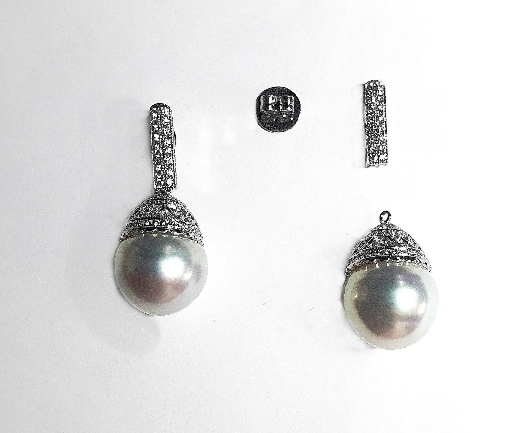 Taglio brillante Orecchini con perle dei mari del sud e diamanti con montatura in oro bianco 18 carati in vendita