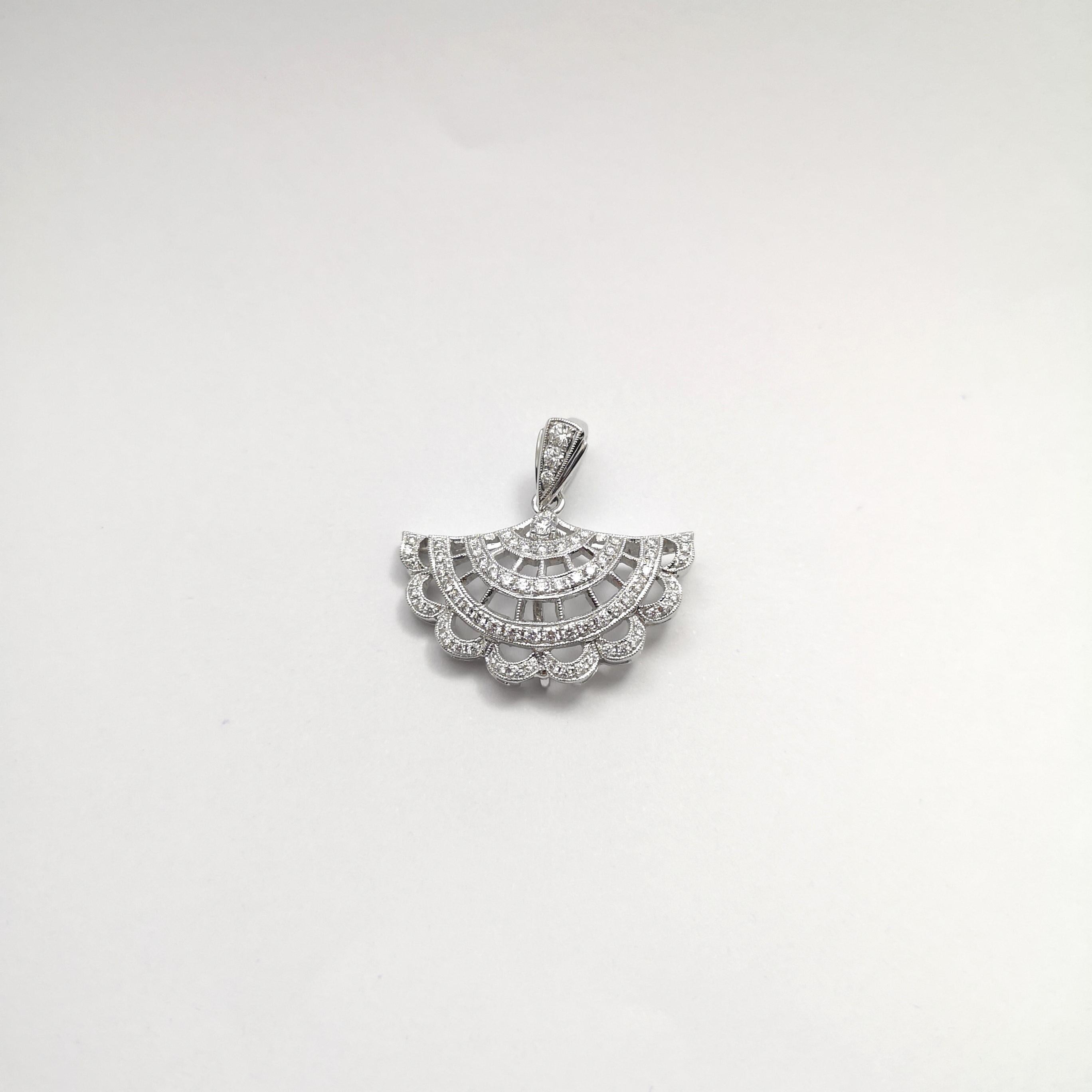 Taille brillant Pendentif en or blanc 14 carats orné d'une perle des mers du Sud et d'un diamant en vente