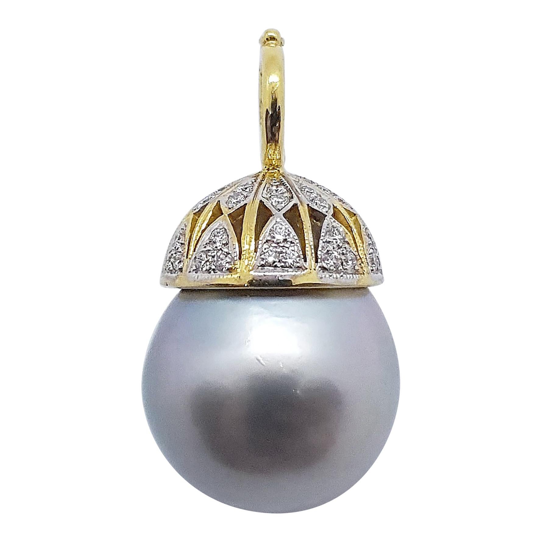 South Sea Pearl with Diamond Pendant Set in 18 Karat Gold Settings