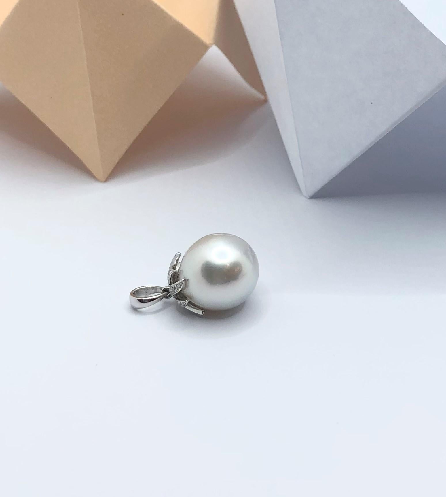 Brilliant Cut South Sea Pearl with Diamond Pendant set in 18 Karat White Gold Settings For Sale