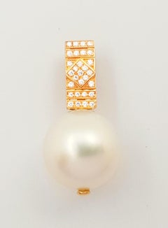 South Sea Pearl with Diamond Pendant set in 18K Rose Gold Settings