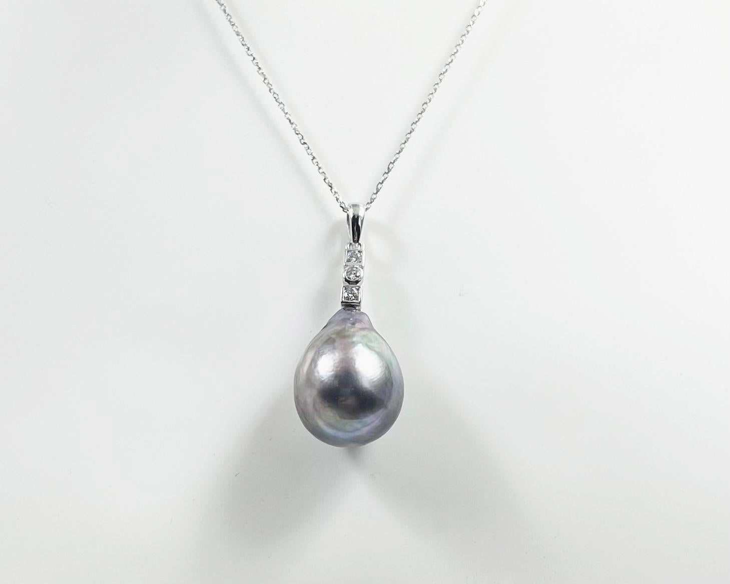 South Sea Pearl with Diamond Pendant set in 18K White Gold Settings For Sale 4