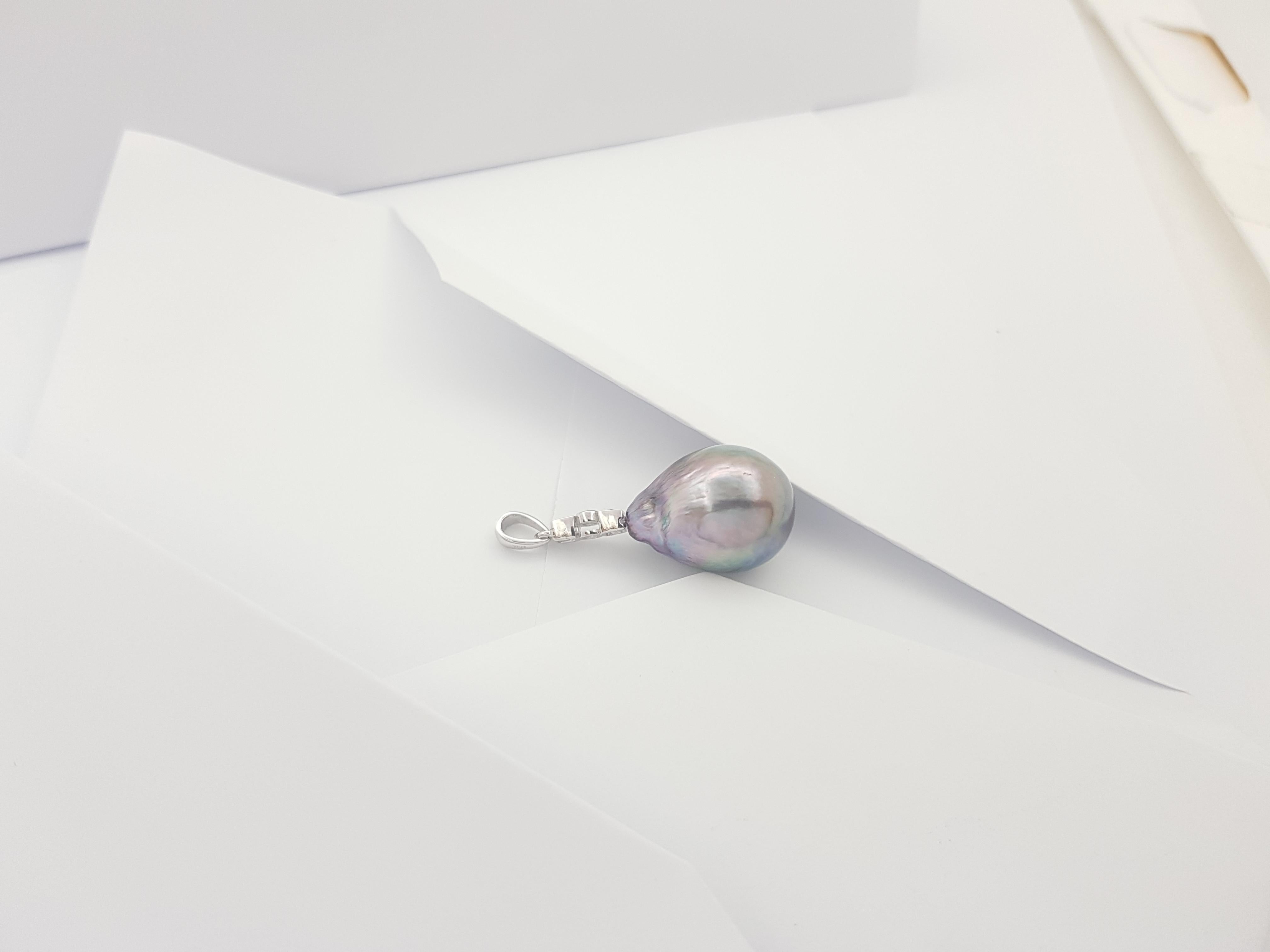 Women's South Sea Pearl with Diamond Pendant set in 18K White Gold Settings For Sale