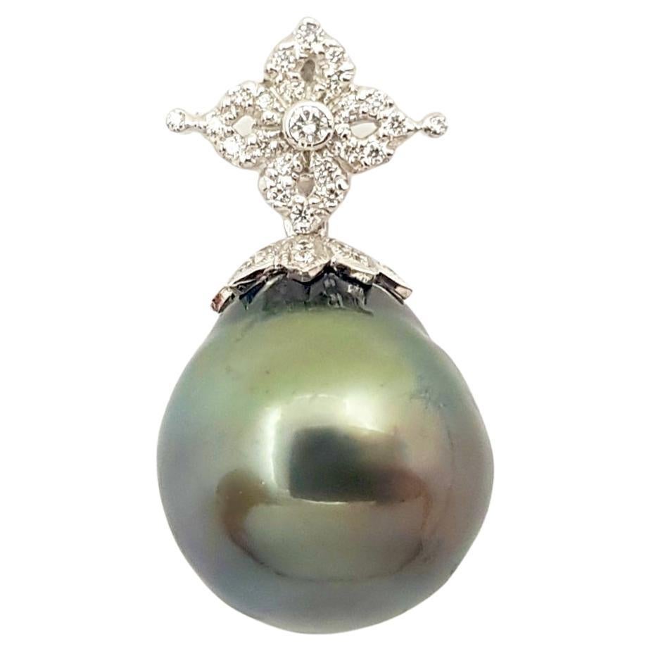 South Sea Pearl with Diamond Pendant set in 18K White Gold Settings For