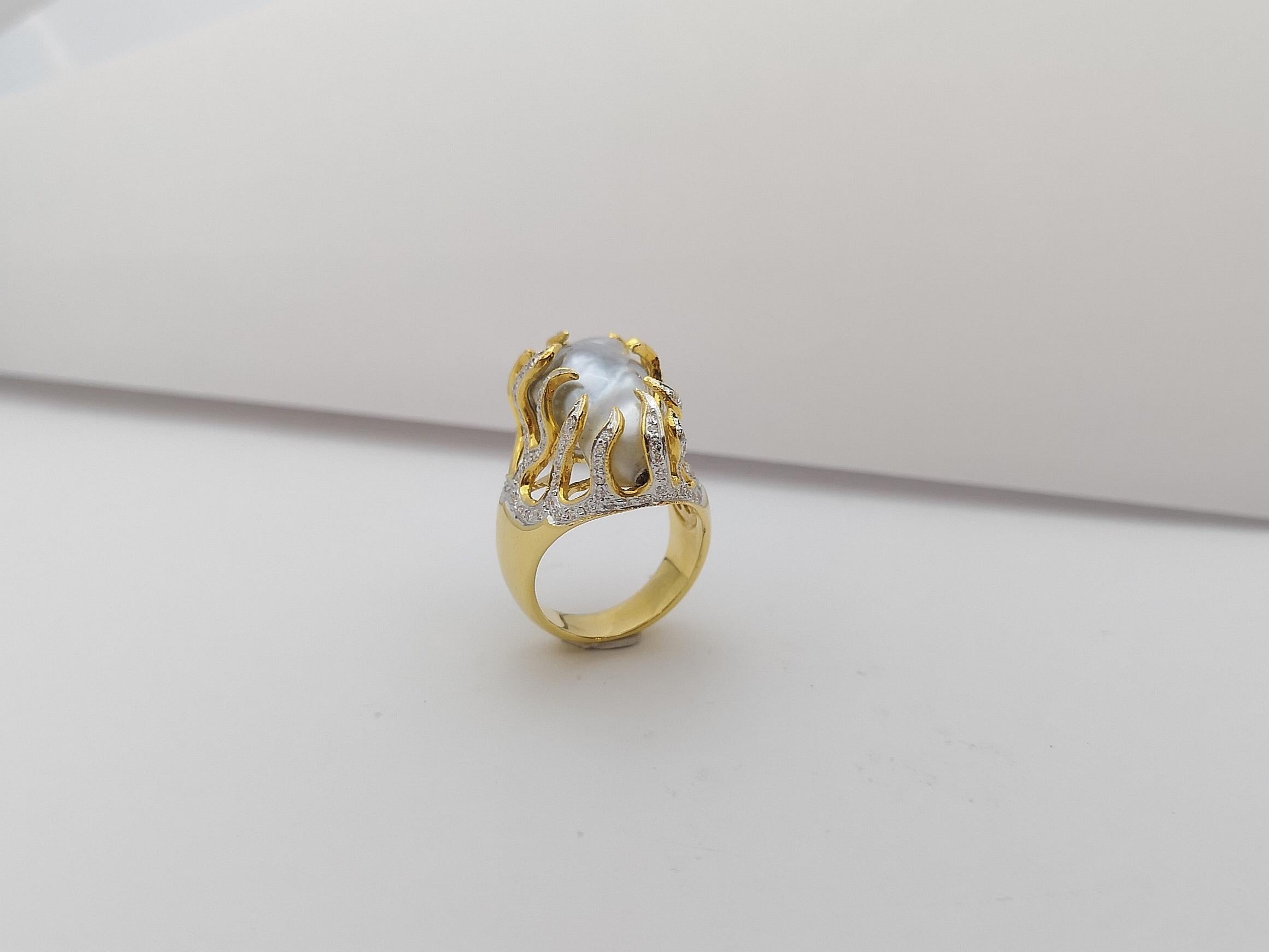 South Sea Pearl with Diamond Ring set in 18 Karat Gold Settings For Sale 11