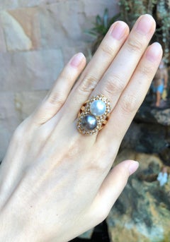 South Sea Pearl with Diamond Ring Set in 18 Karat Gold Settings