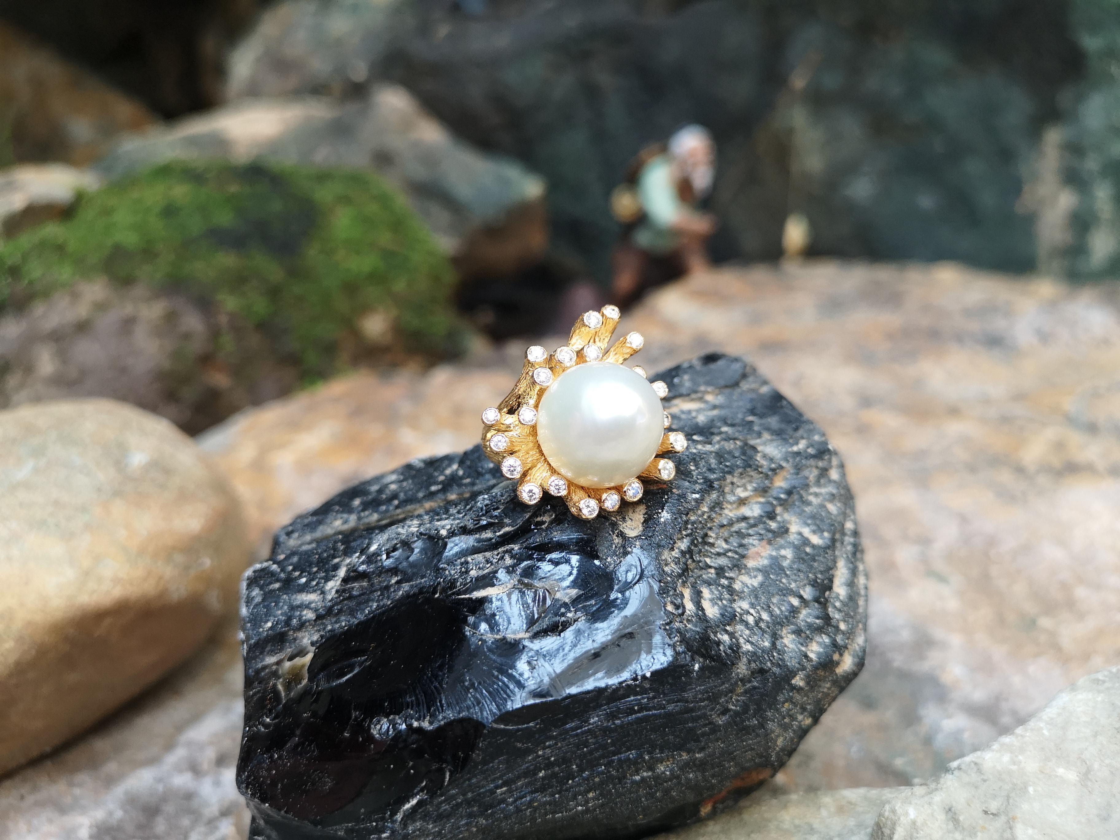 Uncut South Sea Pearl with Diamond Ring Set in 18 Karat Gold Settings For Sale